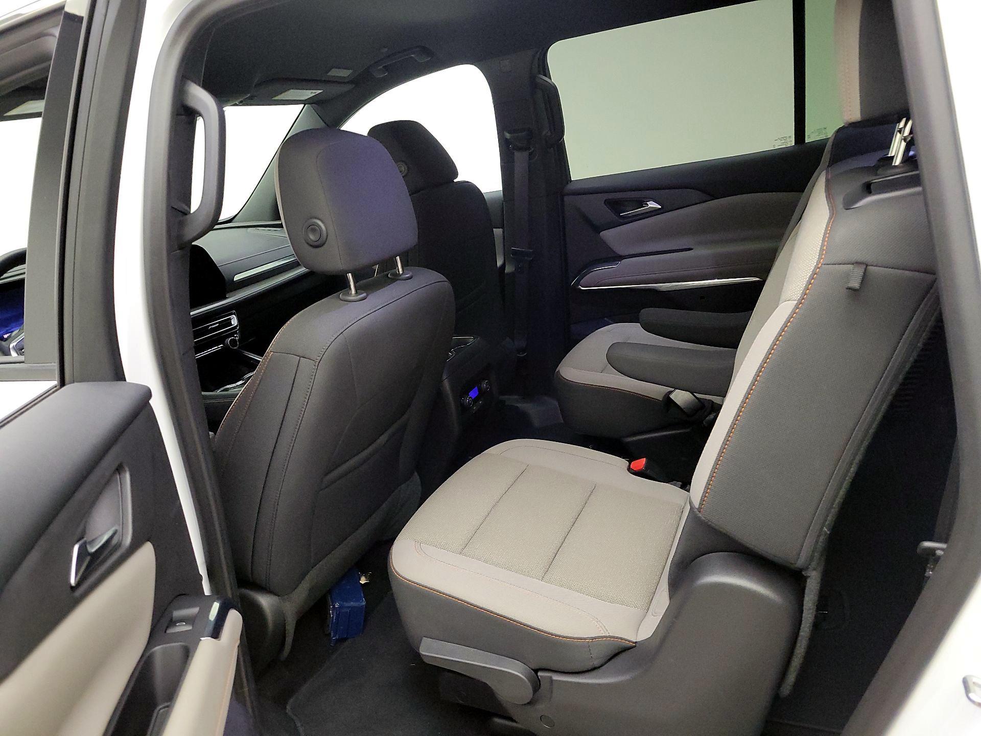 Thumbnail: 2025 Chevrolet Traverse - 19