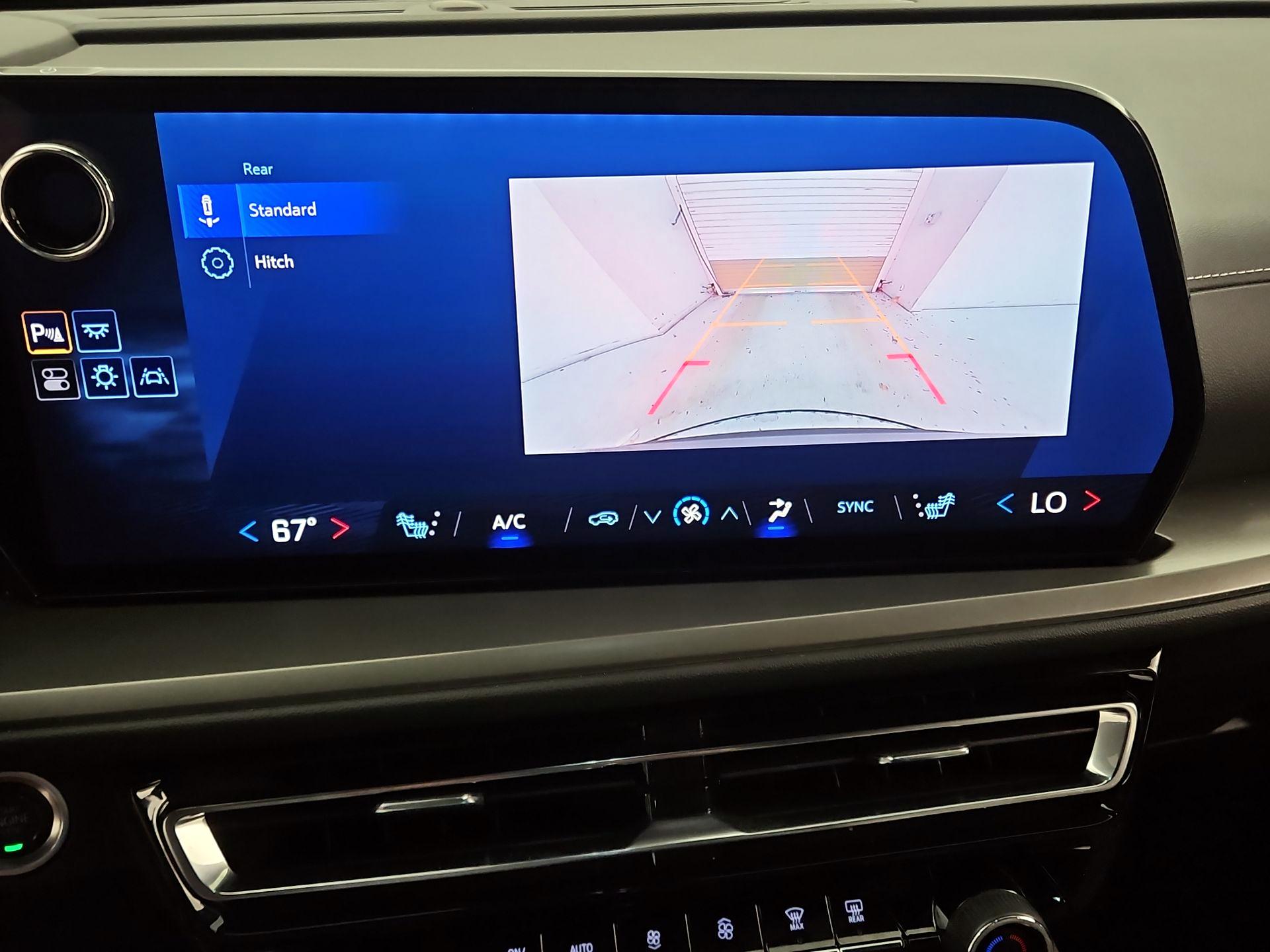 Thumbnail: 2025 Chevrolet Traverse - 14