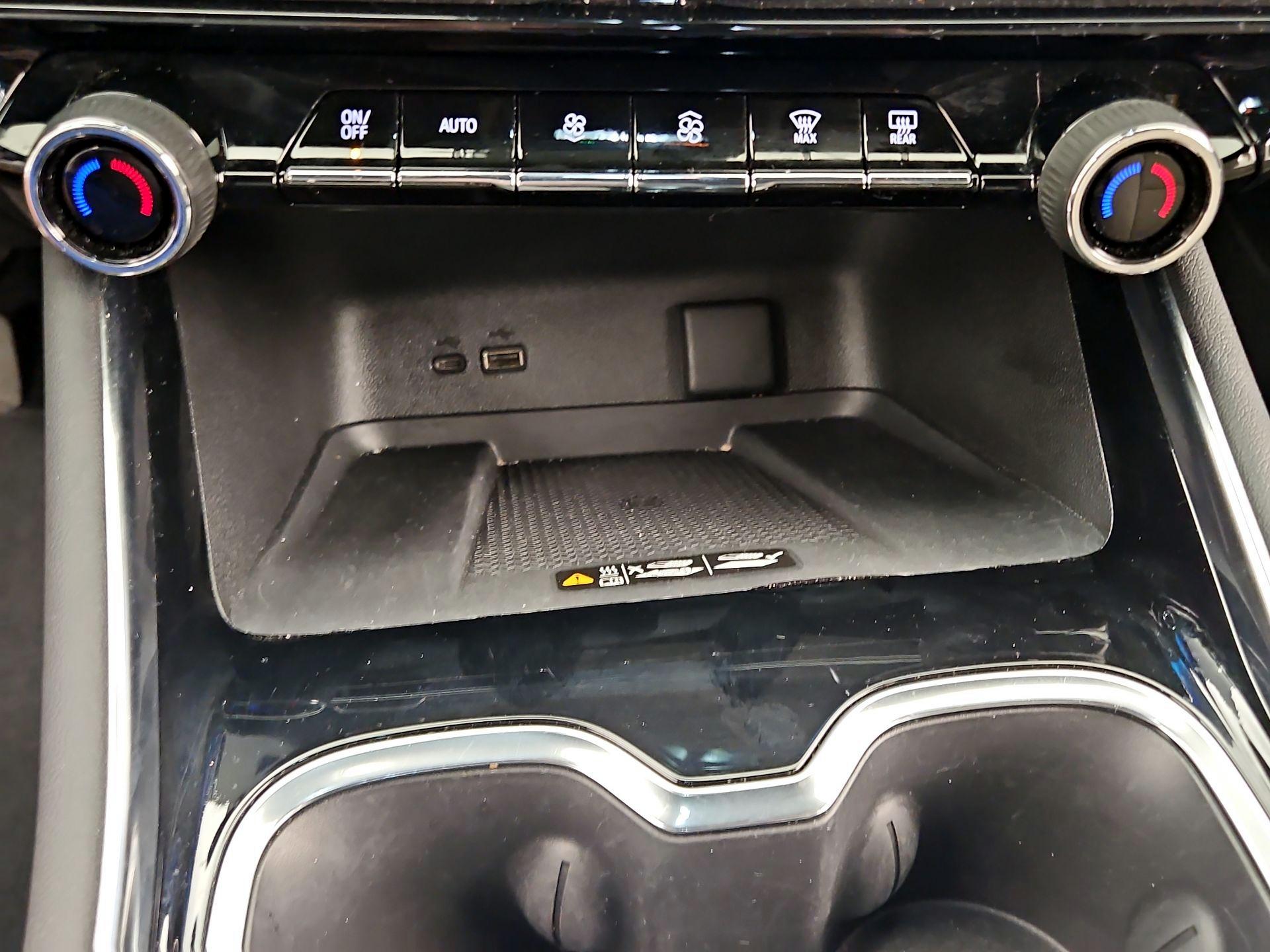 Thumbnail: 2025 Chevrolet Traverse - 18