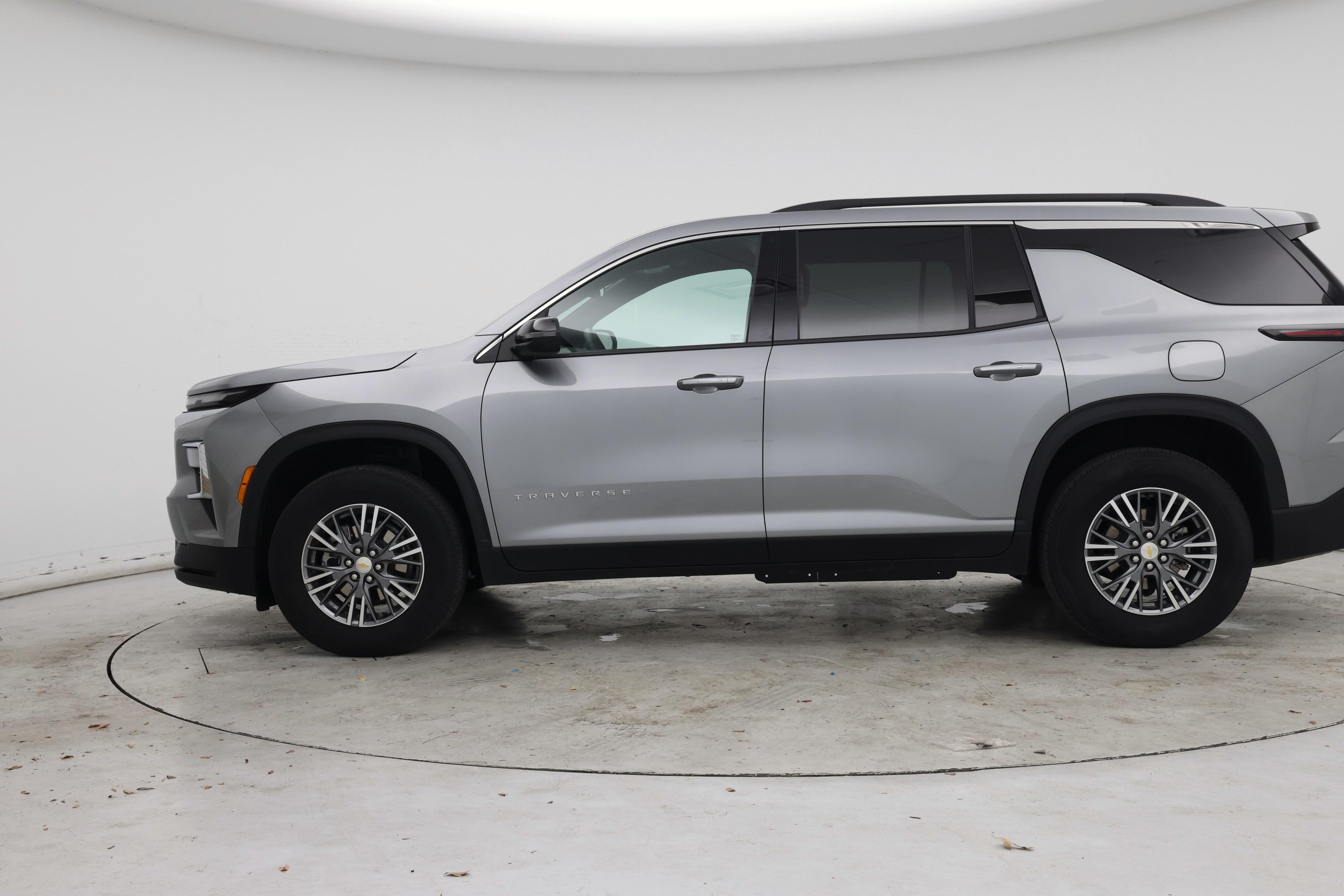 Thumbnail: 2025 Chevrolet Traverse - 3