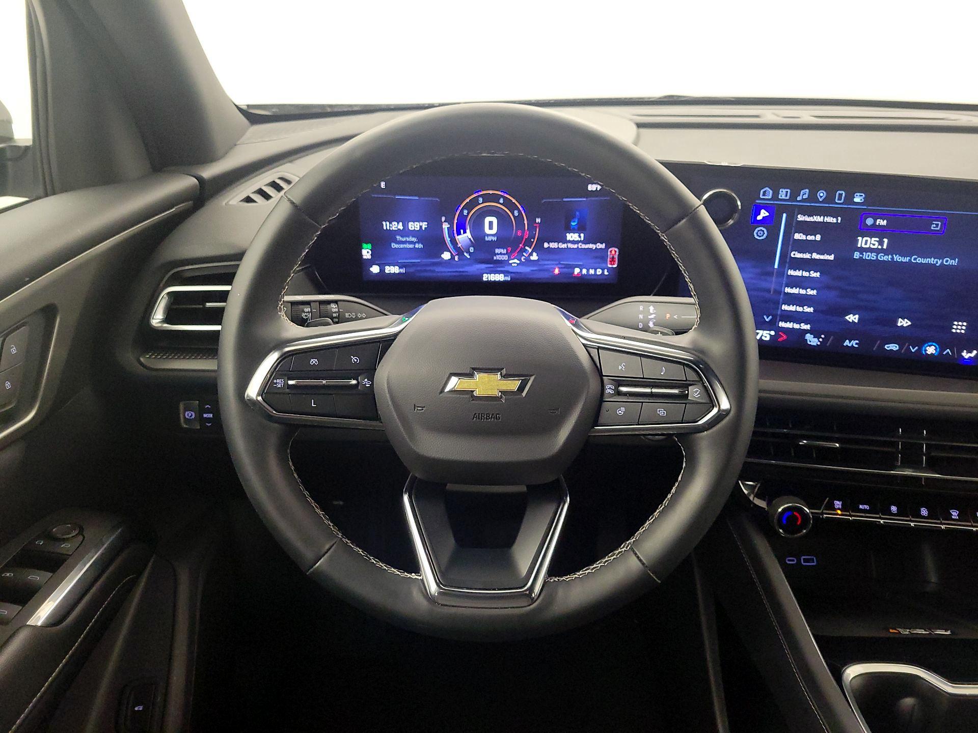 Thumbnail: 2025 Chevrolet Traverse - 10