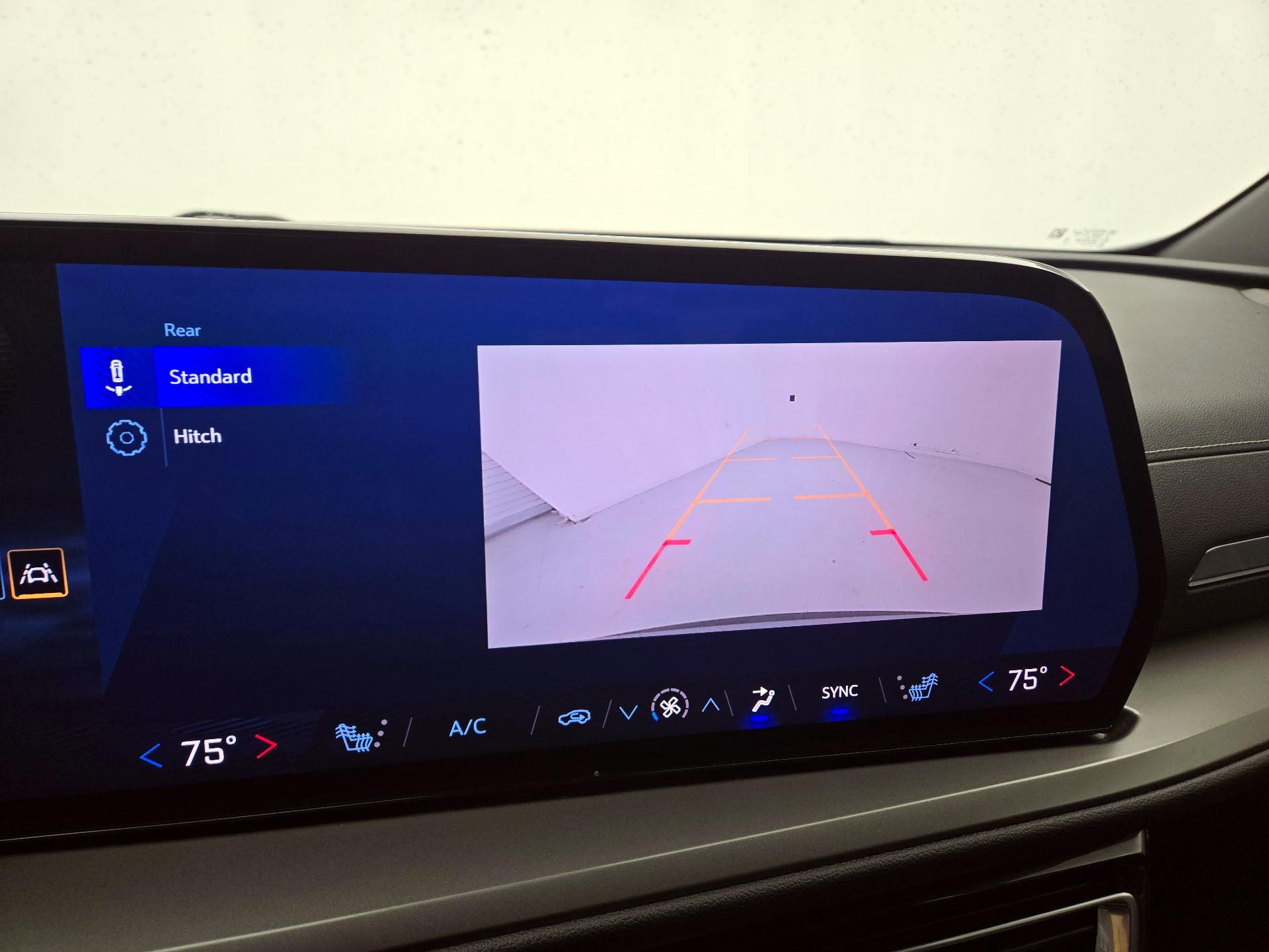 Thumbnail: 2025 Chevrolet Traverse - 14