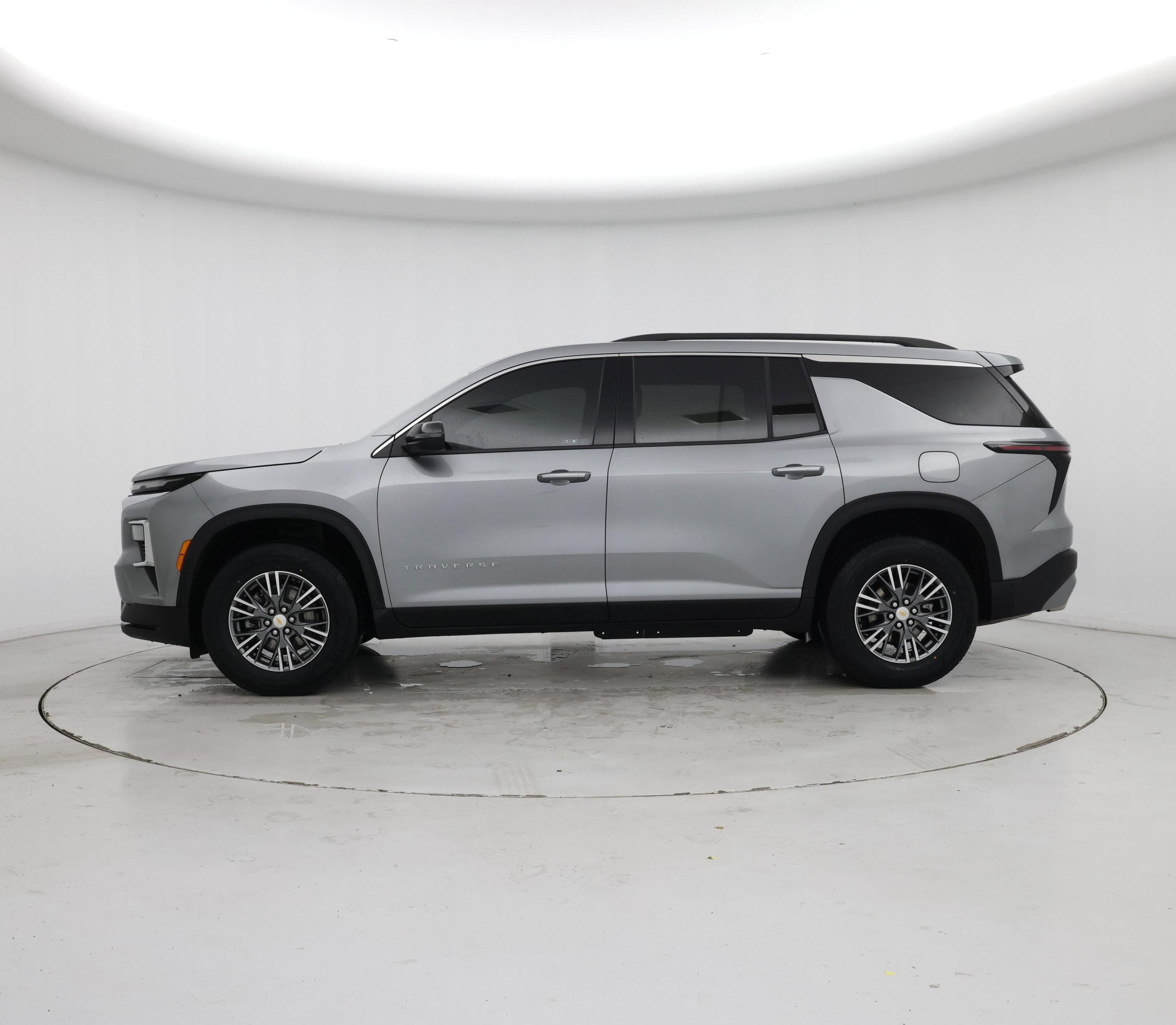 Thumbnail: 2025 Chevrolet Traverse - 3