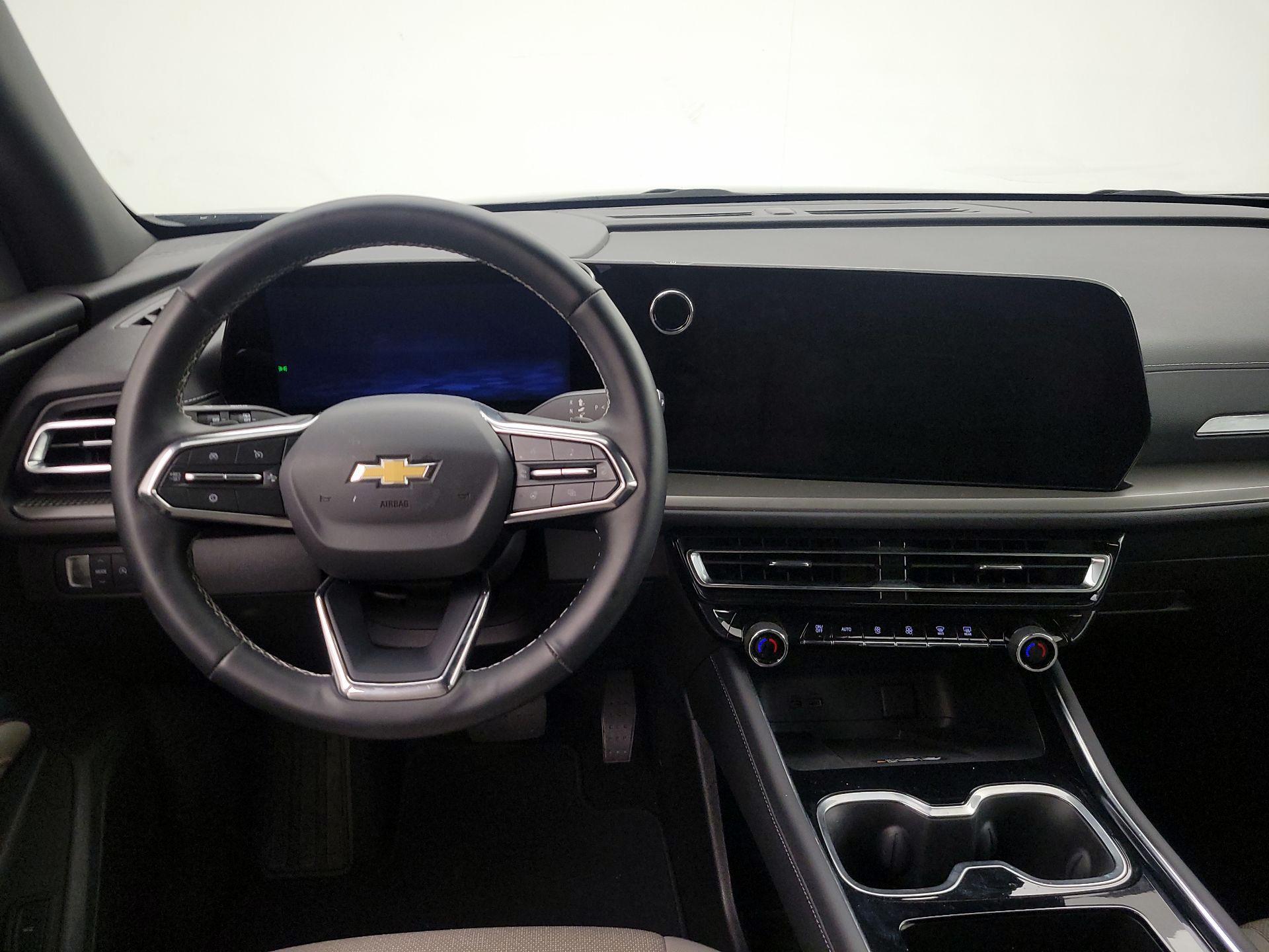 Thumbnail: 2025 Chevrolet Traverse - 10