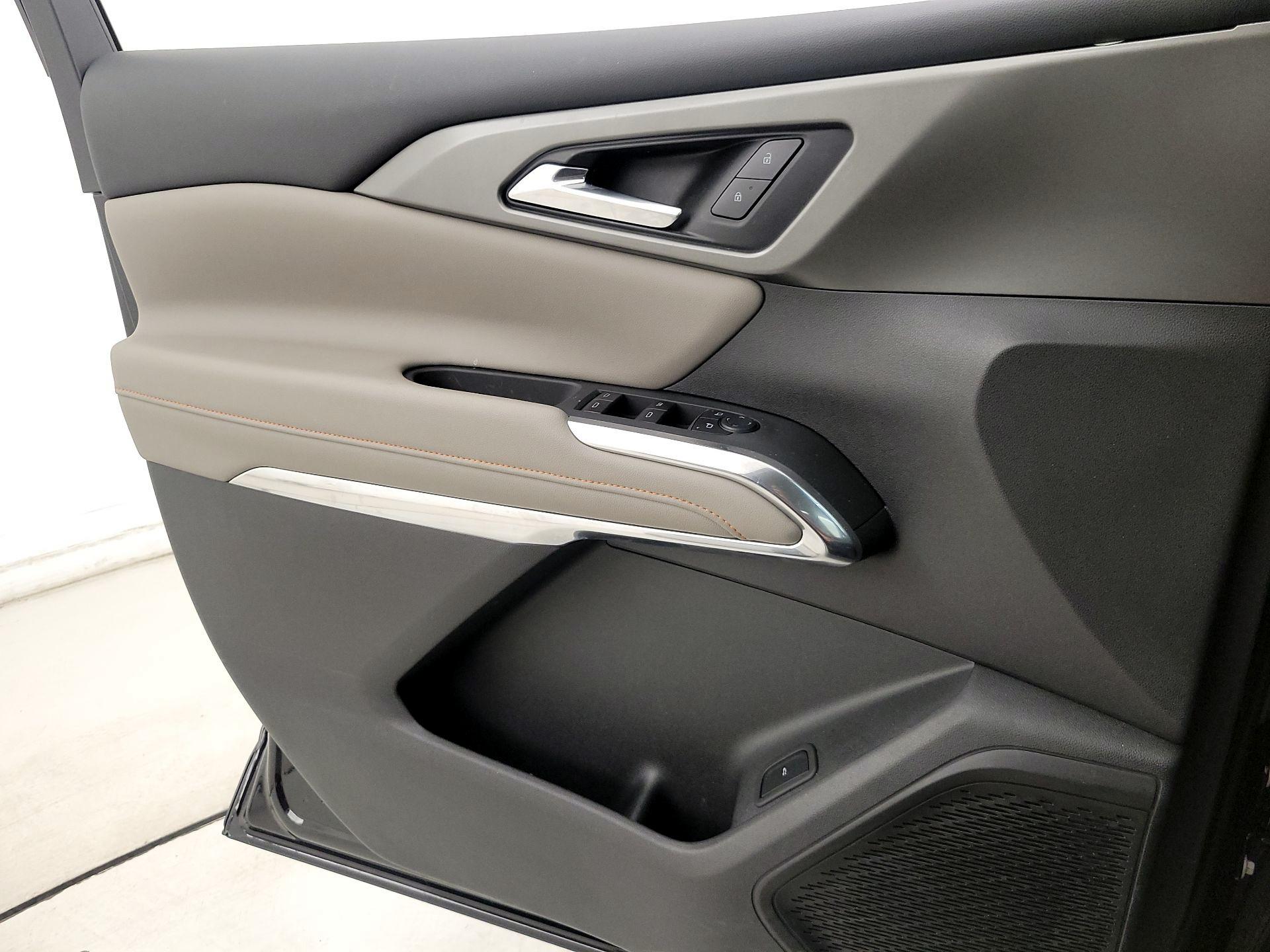 Thumbnail: 2025 Chevrolet Traverse - 12