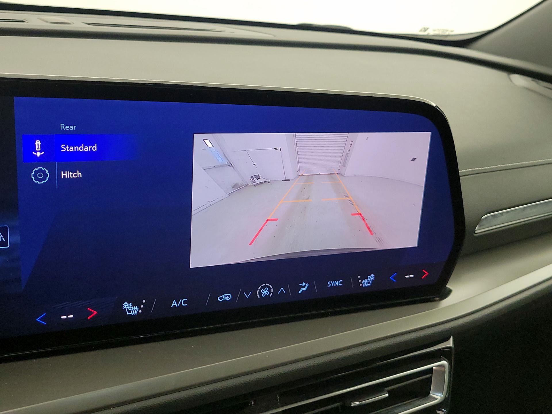 Thumbnail: 2025 Chevrolet Traverse - 15