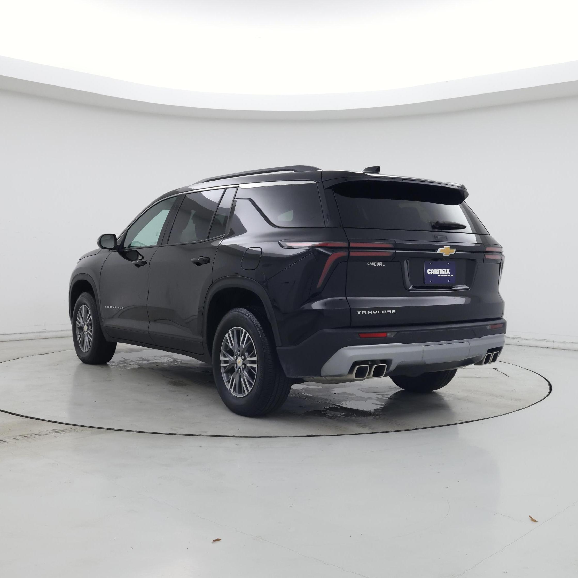 Thumbnail: 2025 Chevrolet Traverse - 2