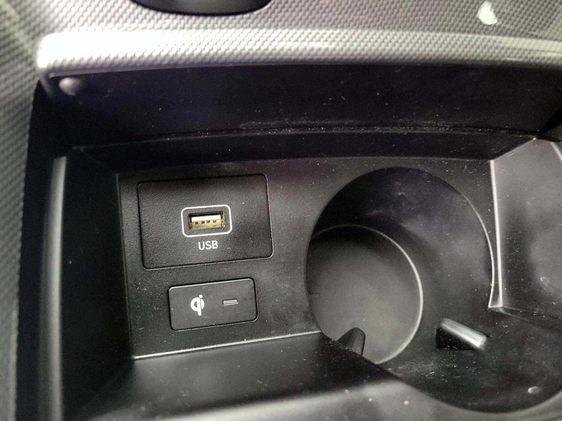 Thumbnail: 2023 Hyundai Santa Fe - 18