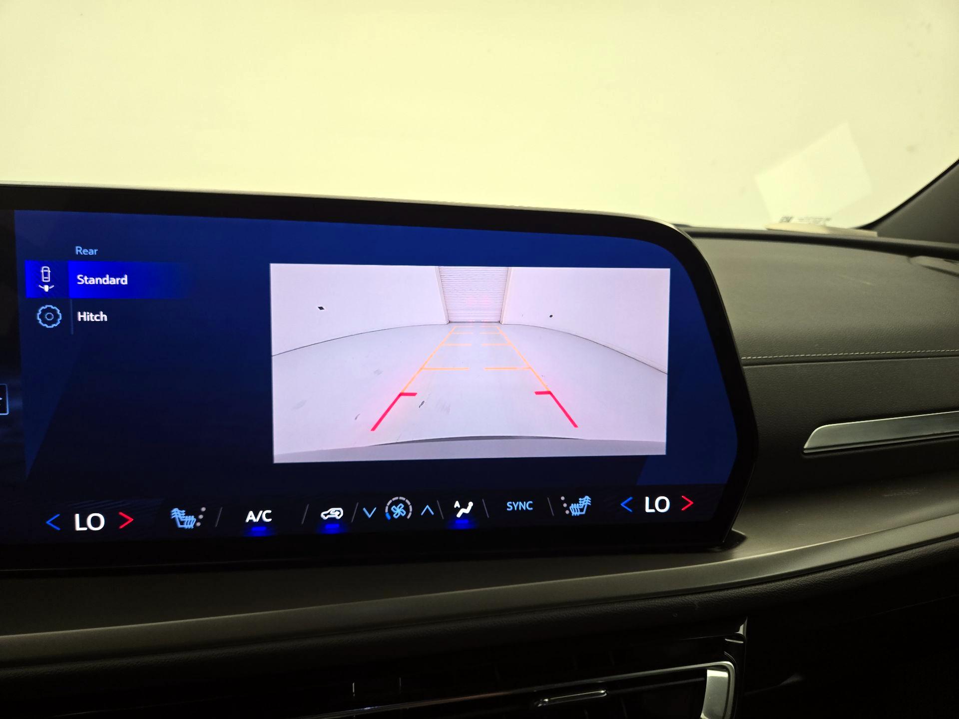 Thumbnail: 2025 Chevrolet Traverse - 15