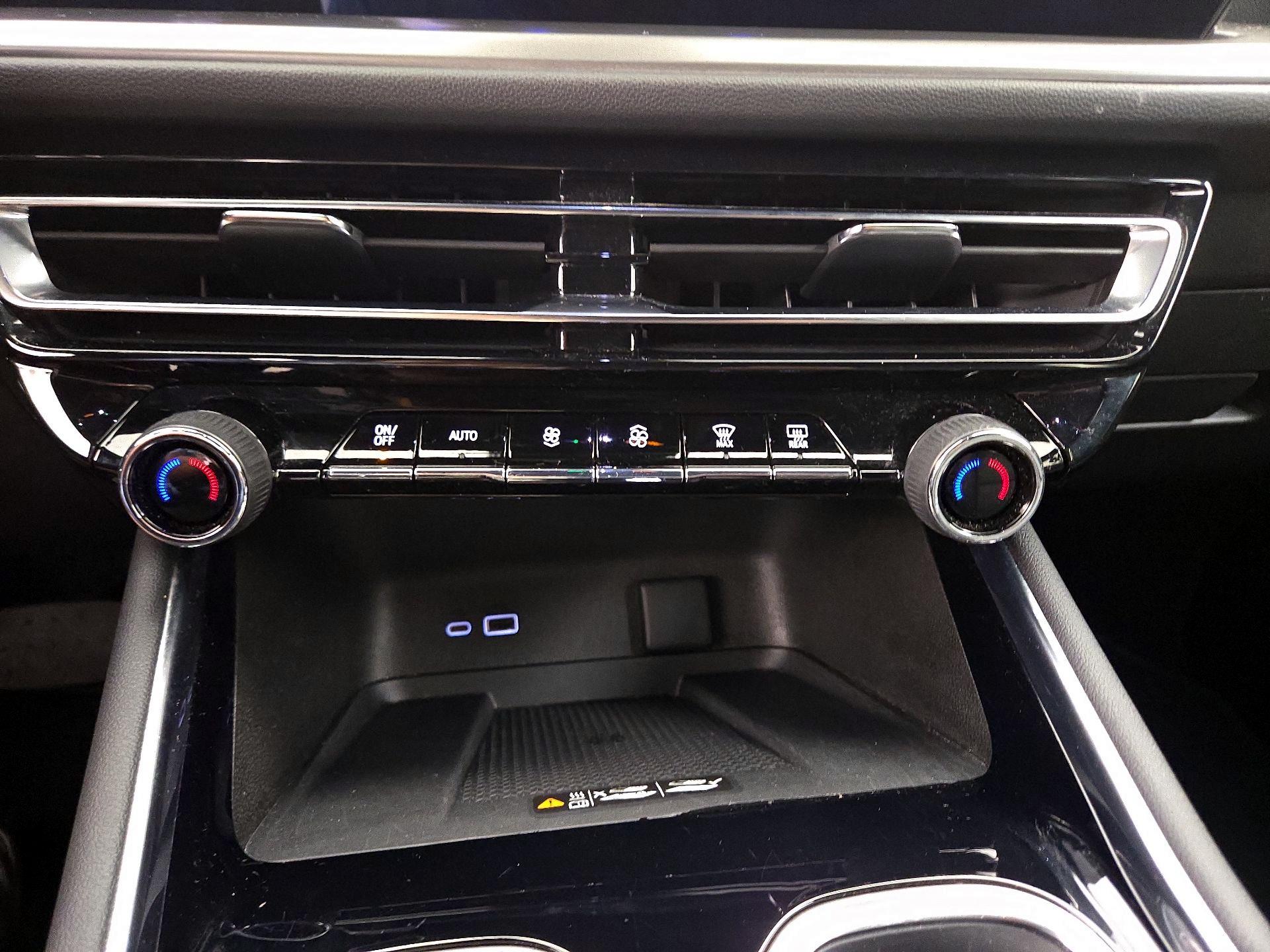 Thumbnail: 2025 Chevrolet Traverse - 17