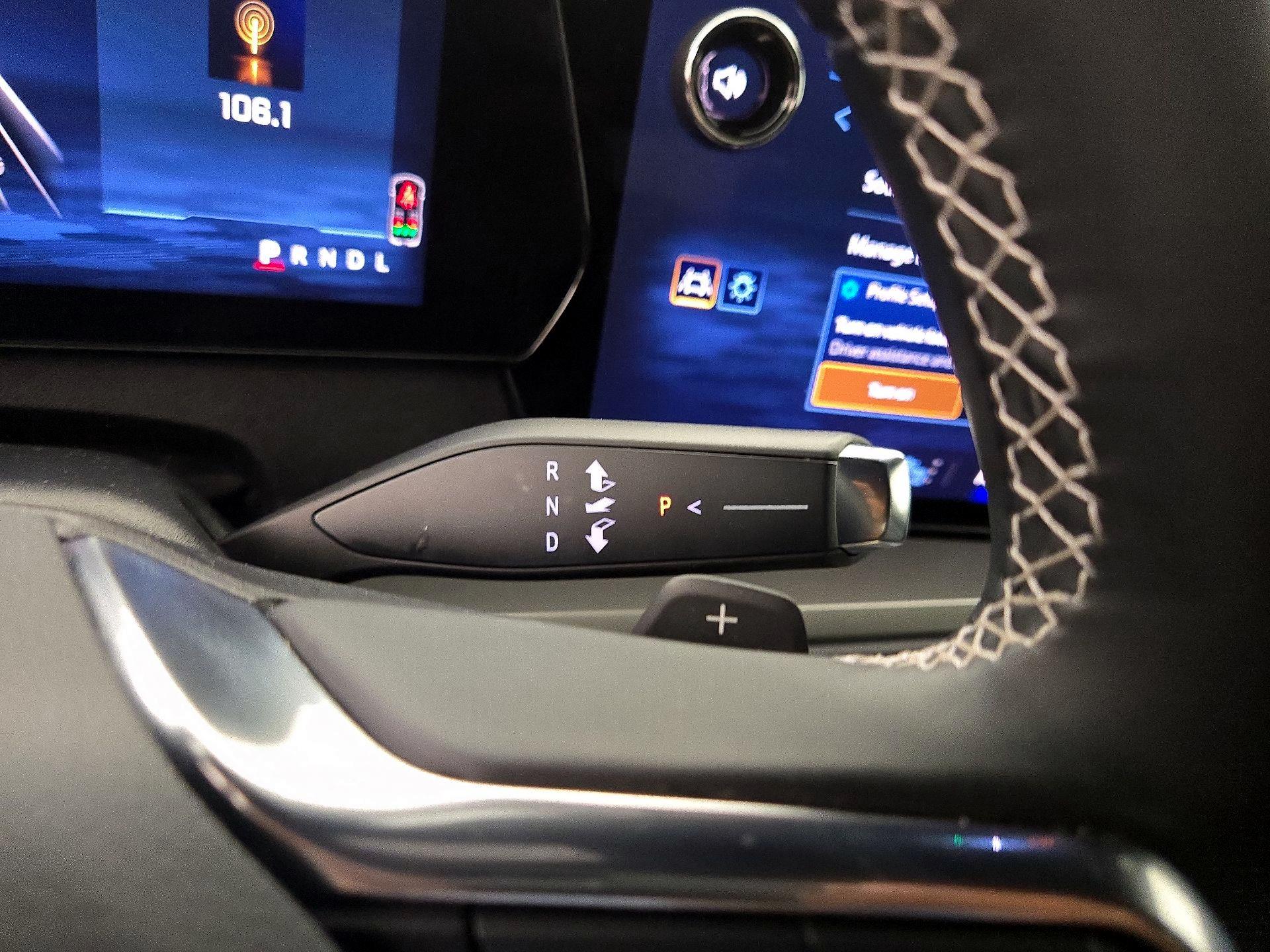 Thumbnail: 2025 Chevrolet Traverse - 18