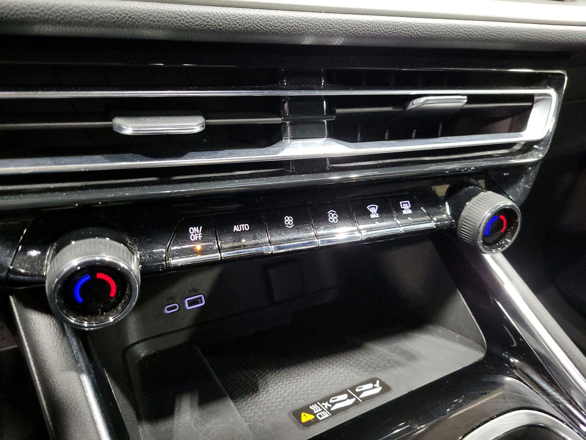 Thumbnail: 2025 Chevrolet Traverse - 15