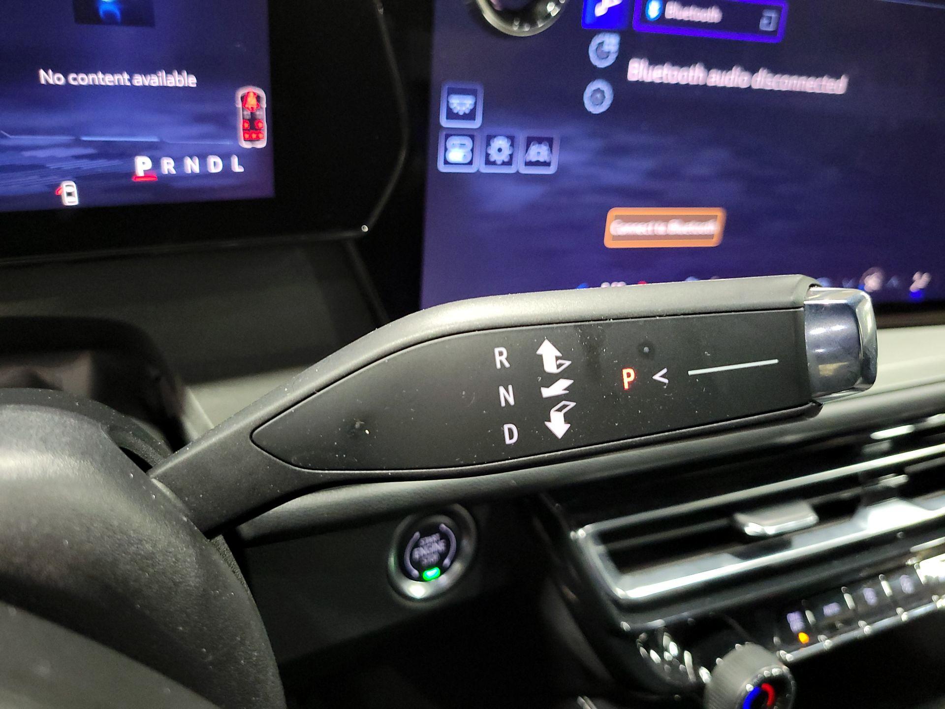 Thumbnail: 2025 Chevrolet Traverse - 16