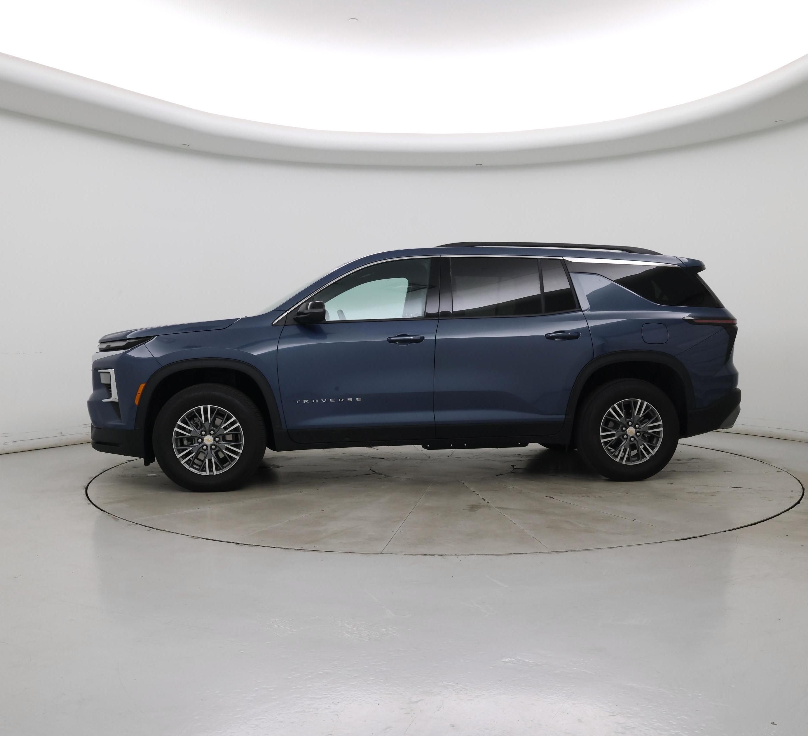 Thumbnail: 2025 Chevrolet Traverse - 3