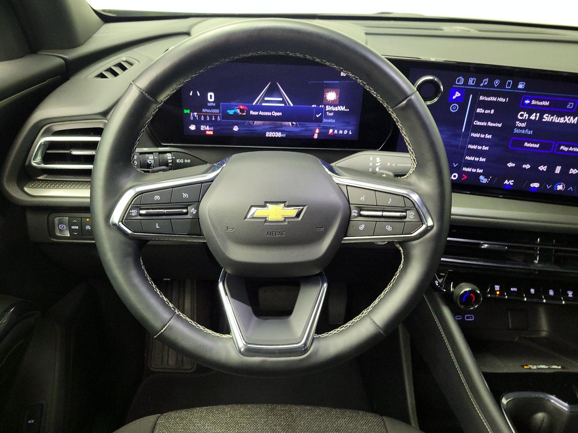 Thumbnail: 2025 Chevrolet Traverse - 10