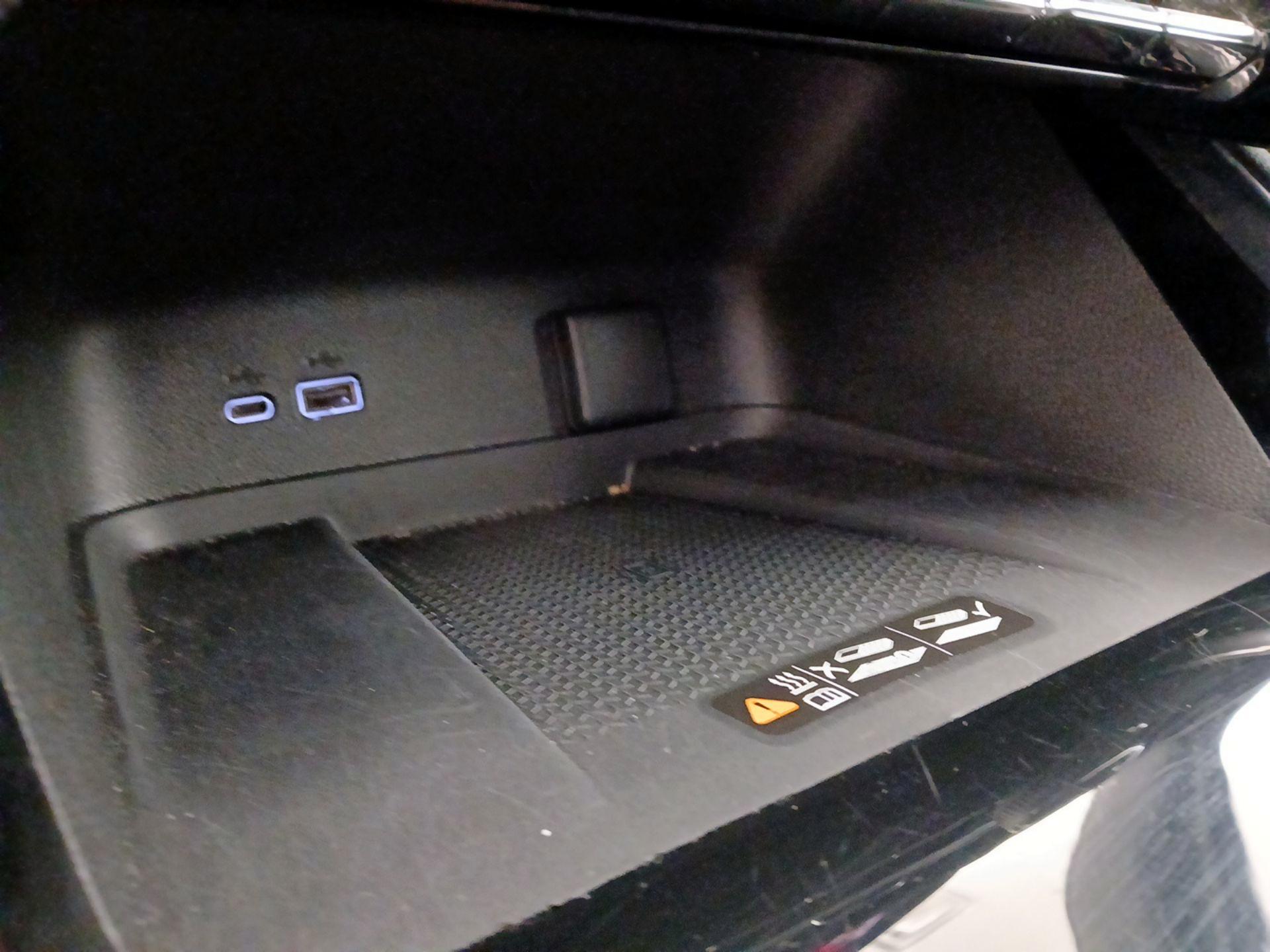 Thumbnail: 2025 Chevrolet Traverse - 19