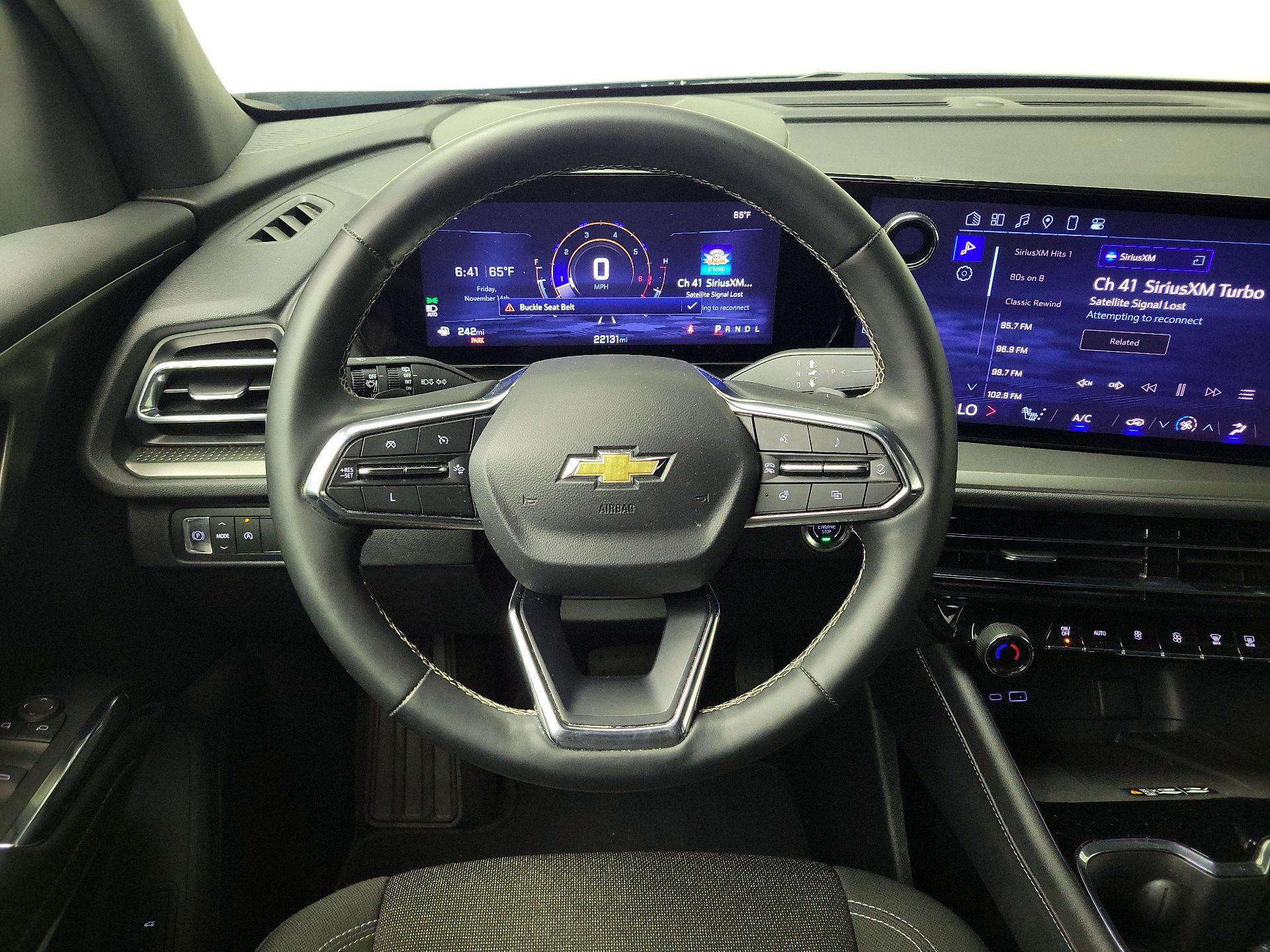 Thumbnail: 2025 Chevrolet Traverse - 10