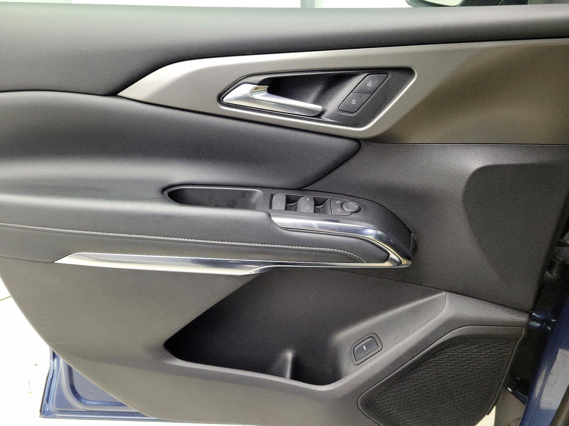 Thumbnail: 2025 Chevrolet Traverse - 12