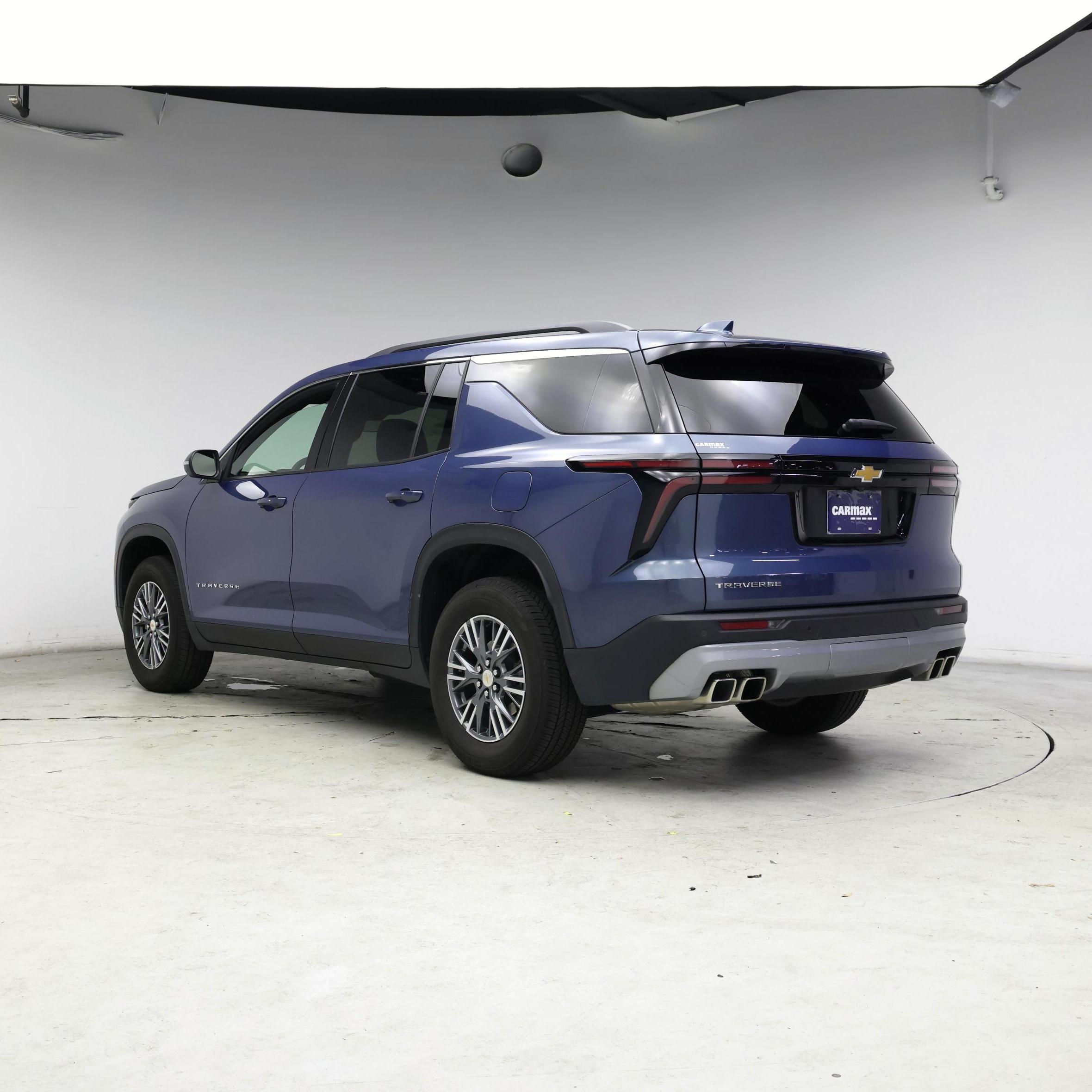 Thumbnail: 2025 Chevrolet Traverse - 2