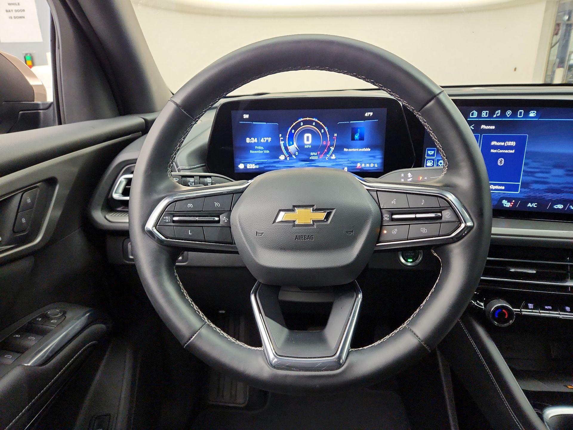 Thumbnail: 2025 Chevrolet Traverse - 10