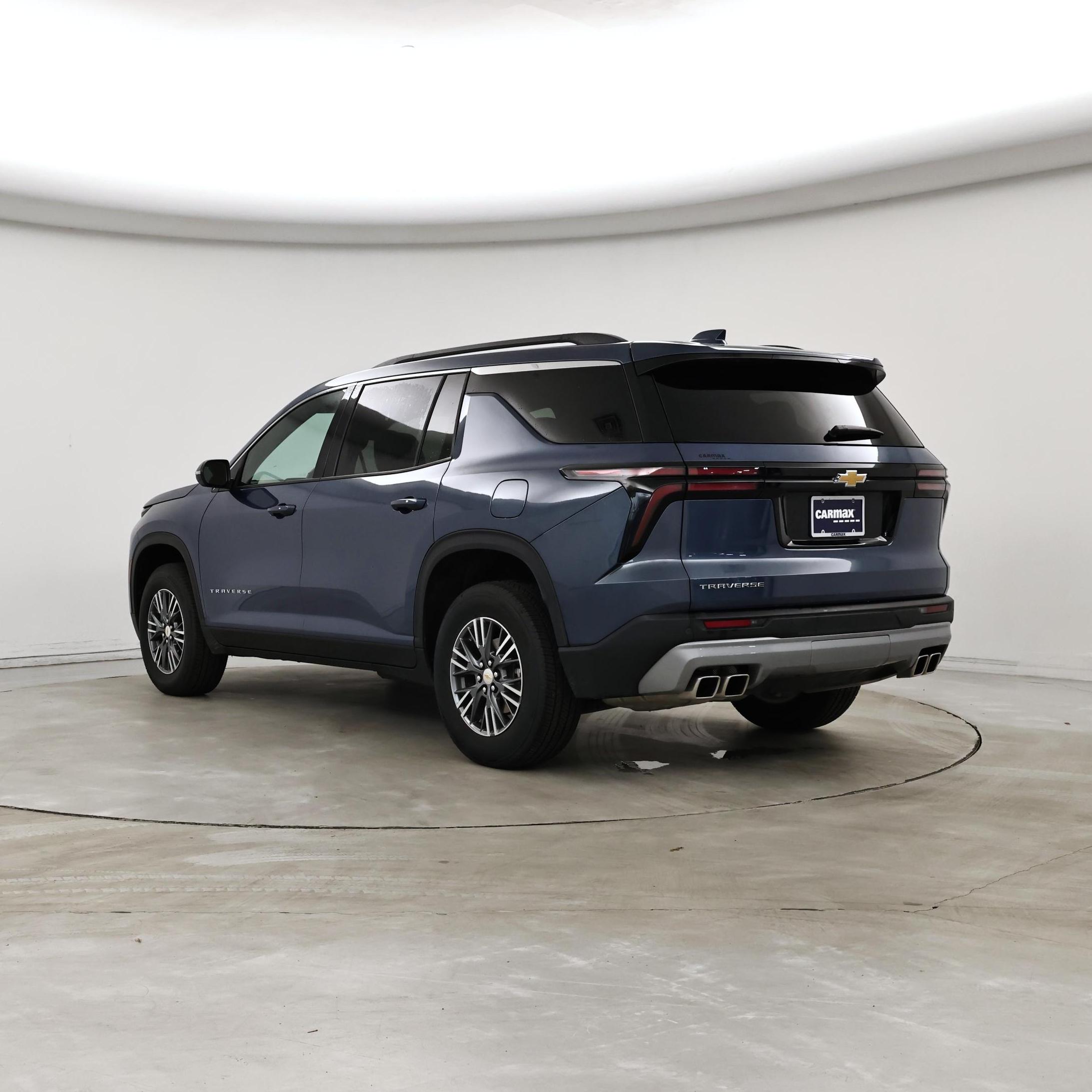 Thumbnail: 2025 Chevrolet Traverse - 2
