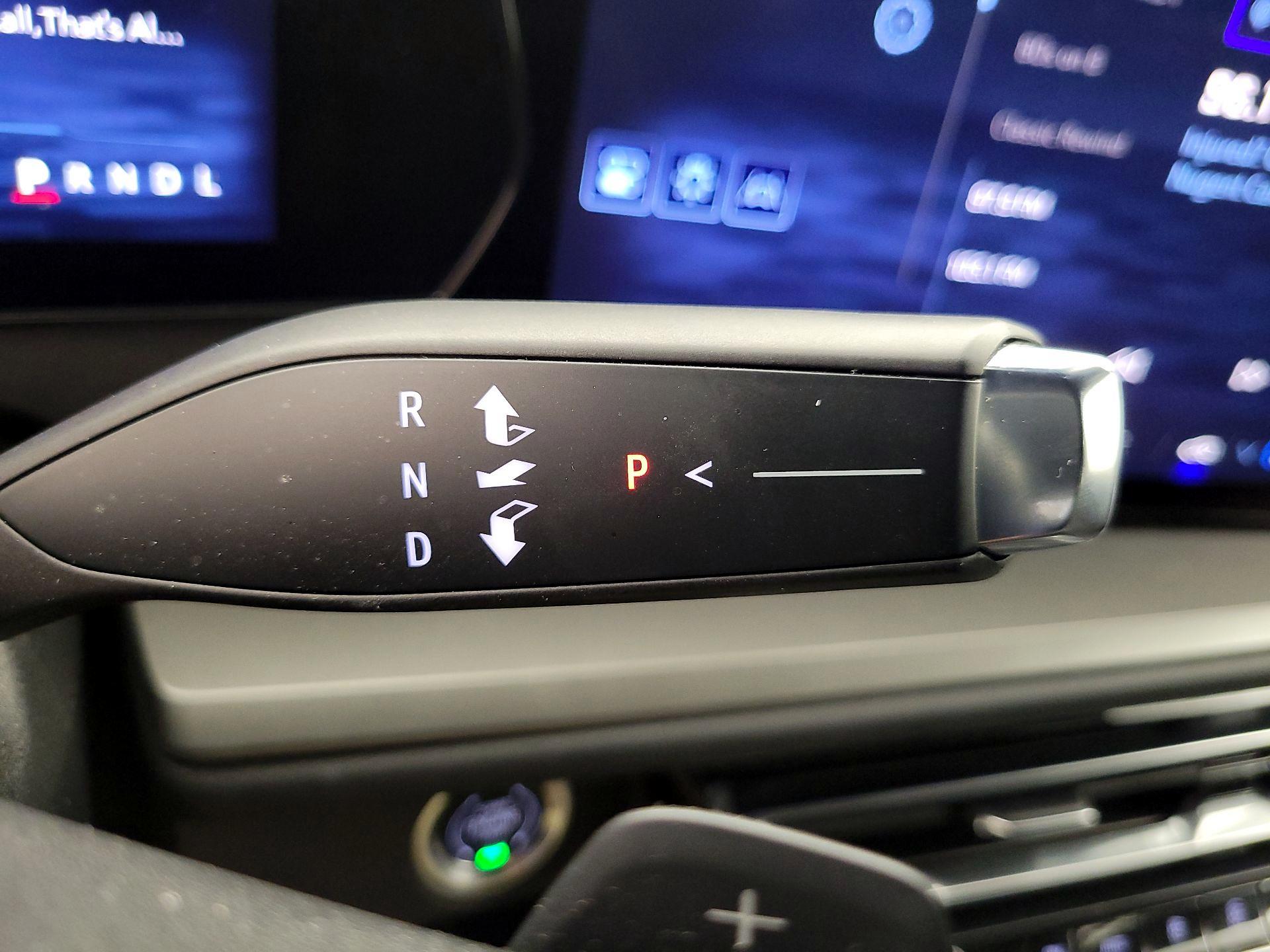 Thumbnail: 2025 Chevrolet Traverse - 18