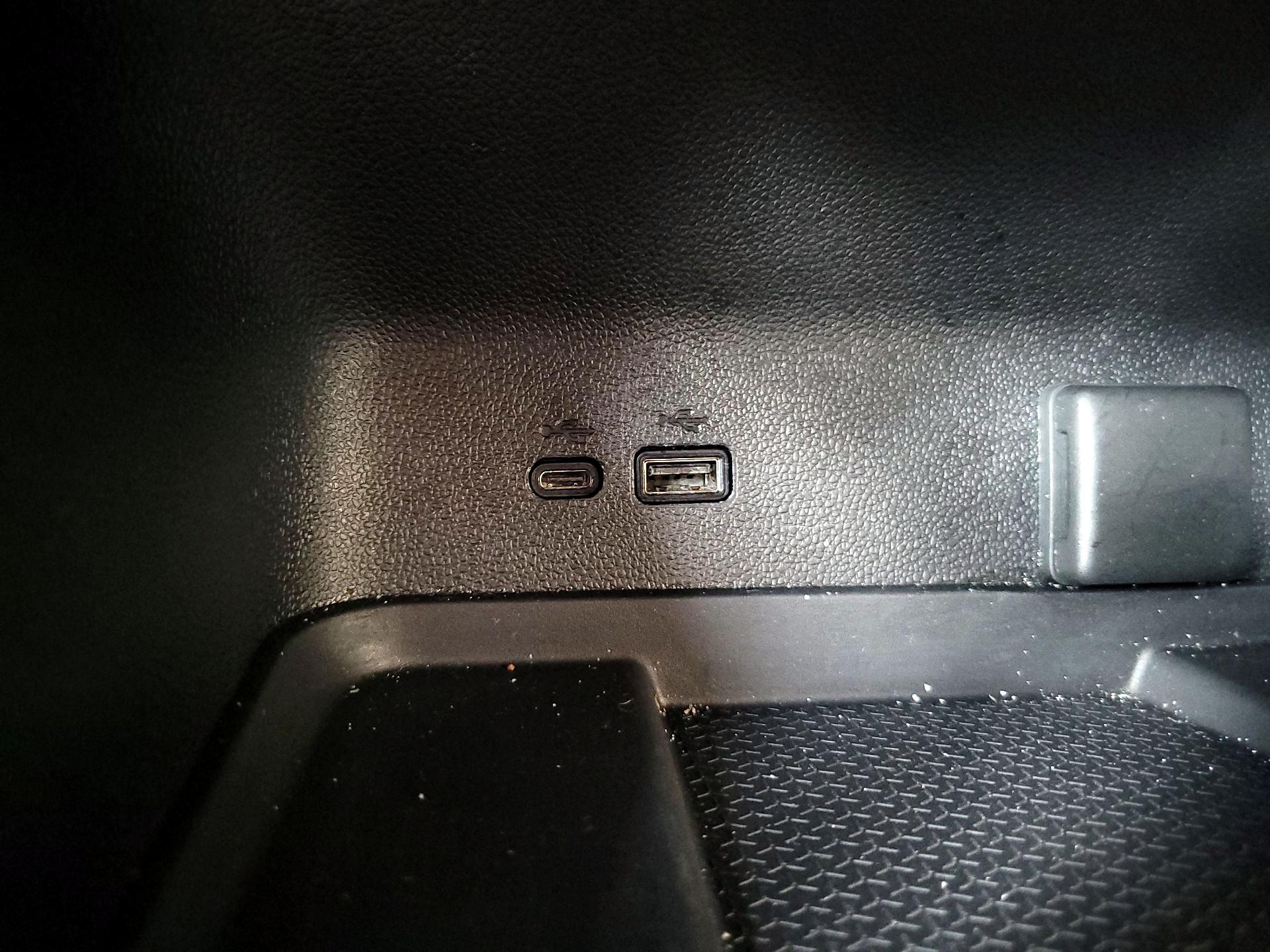 Thumbnail: 2025 Chevrolet Traverse - 19