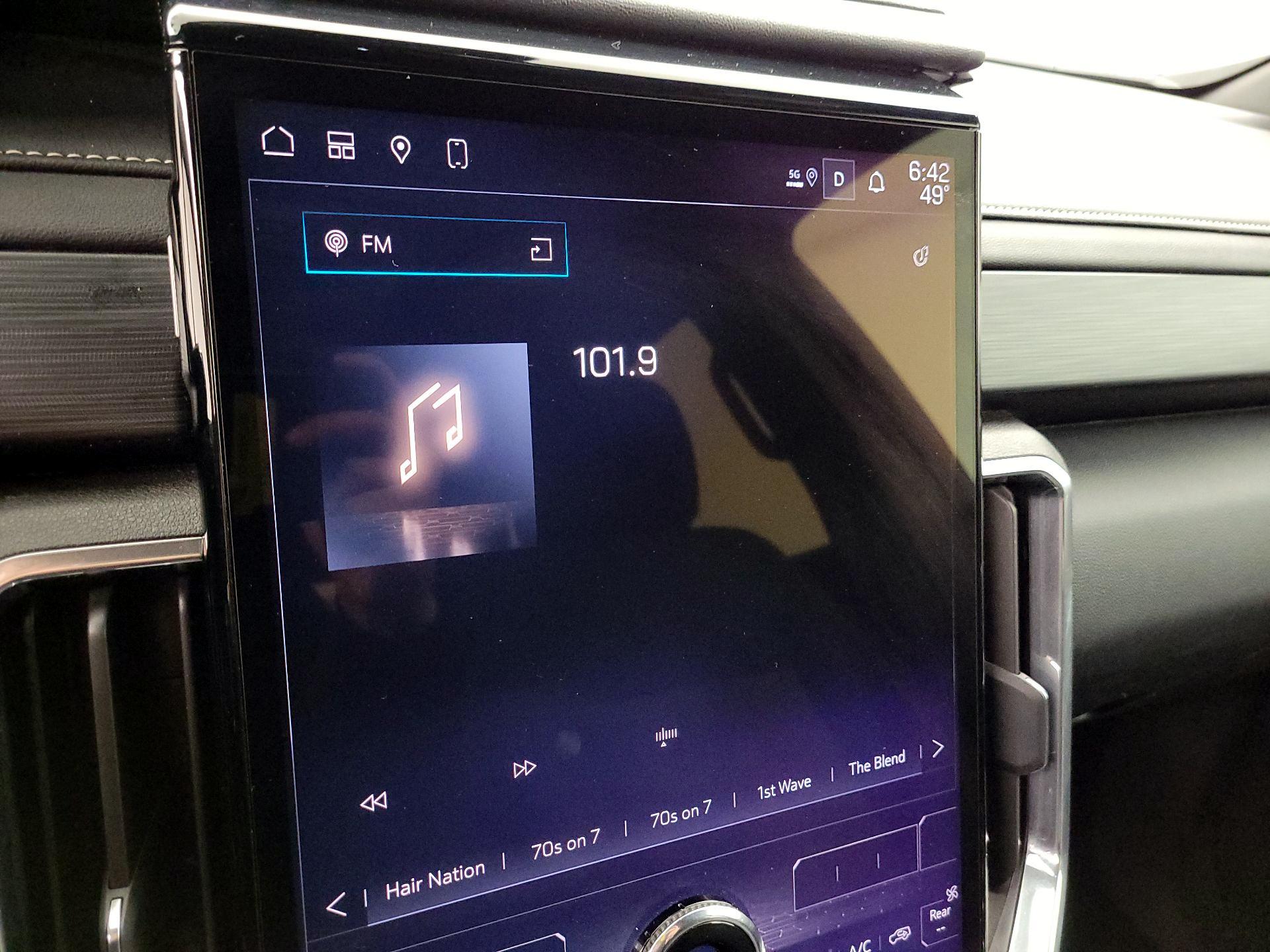 Thumbnail: 2025 GMC Acadia - 16