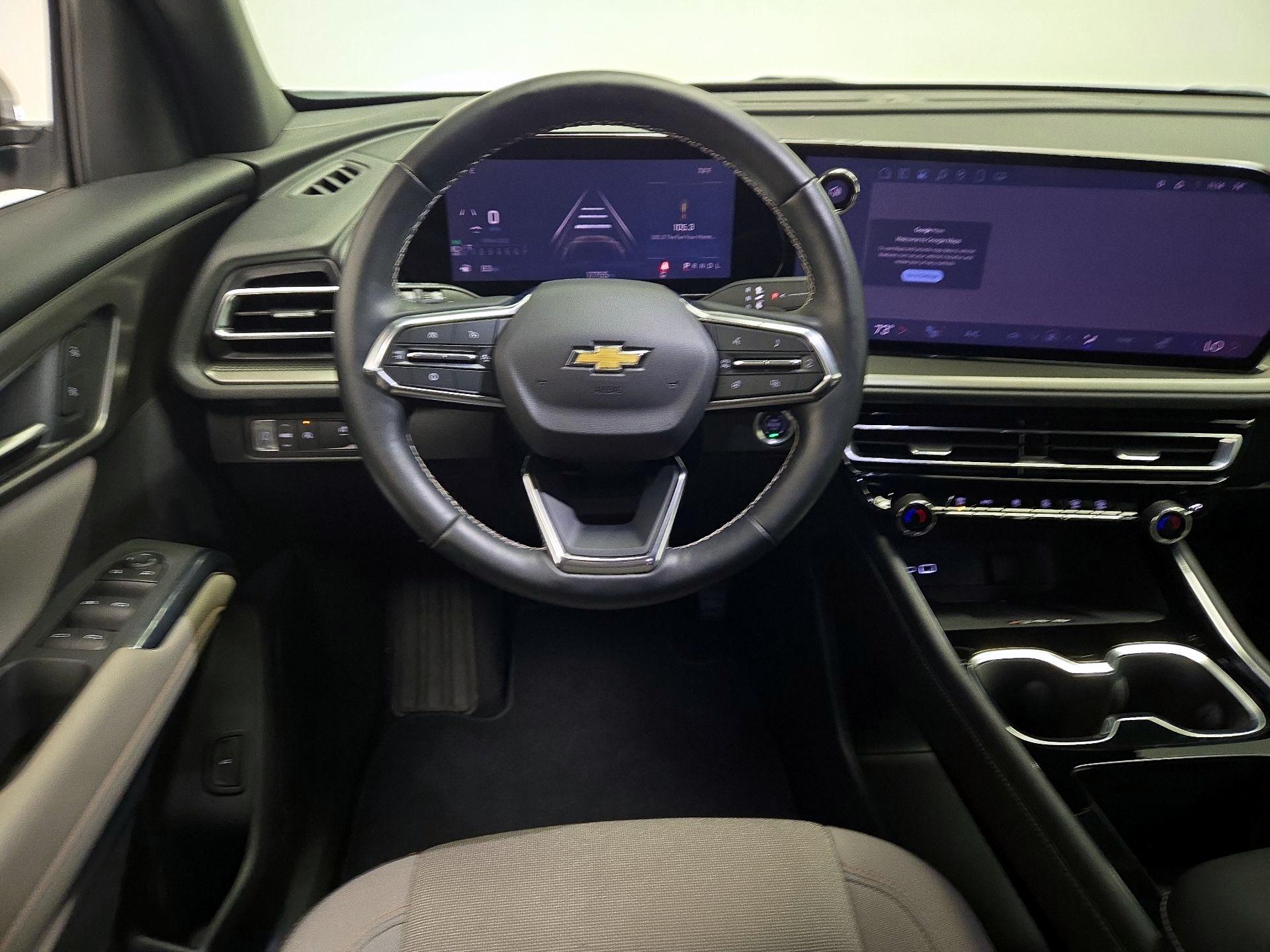 Thumbnail: 2025 Chevrolet Traverse - 10