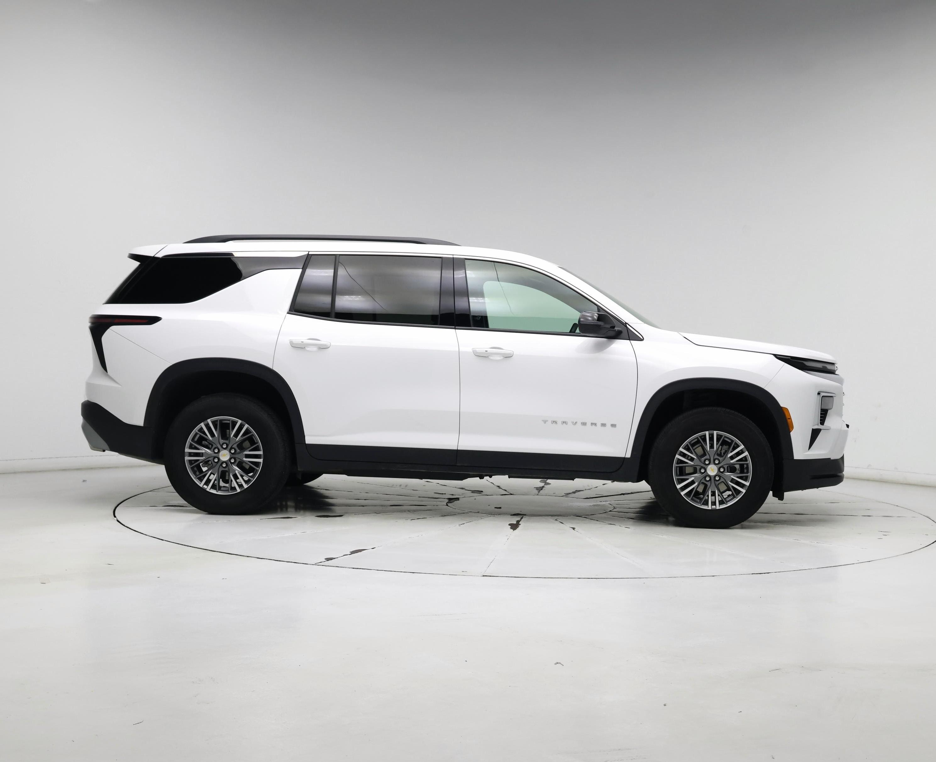 Thumbnail: 2025 Chevrolet Traverse - 7