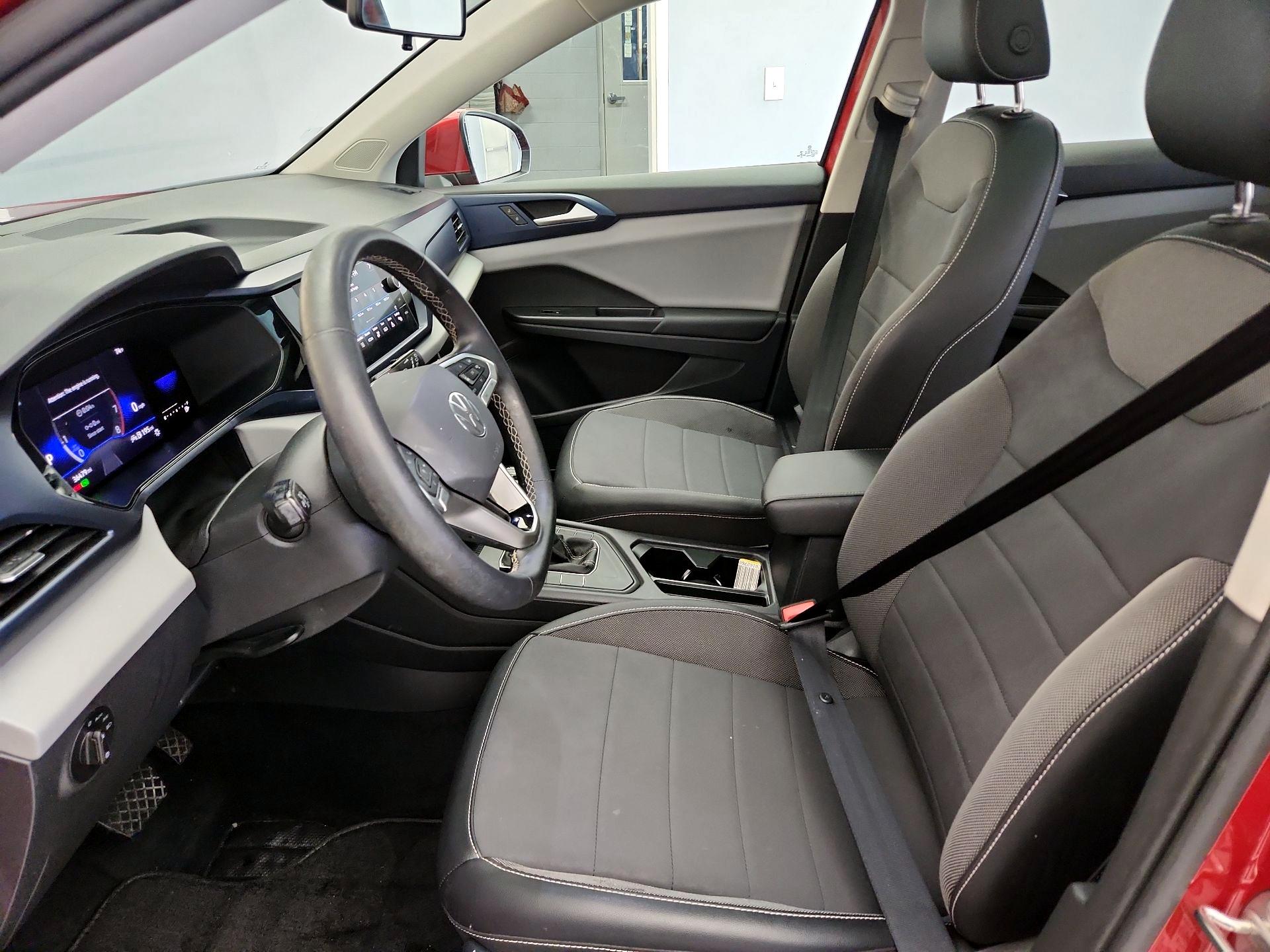 Thumbnail: 2022 Volkswagen Taos - 11