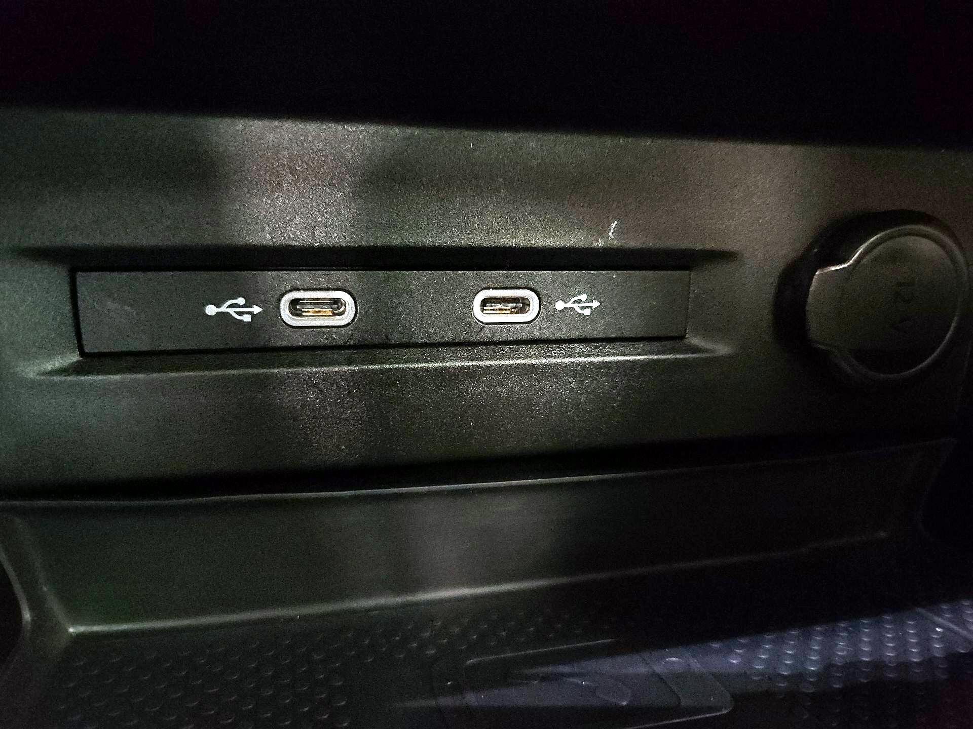 Thumbnail: 2022 Volkswagen Taos - 18