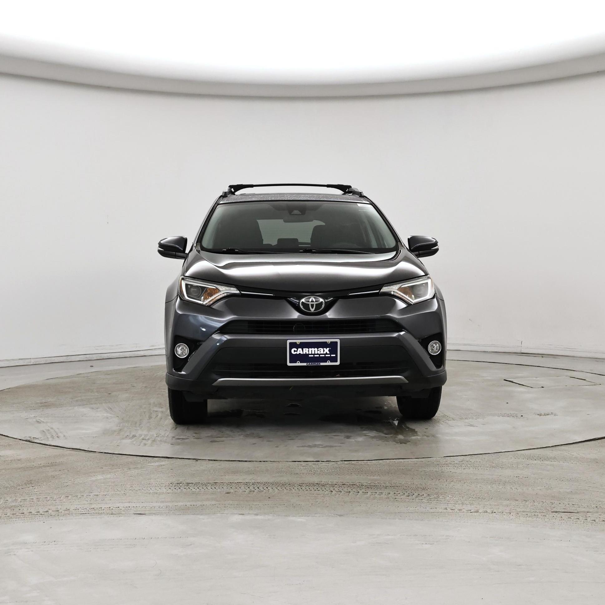 Thumbnail: 2017 Toyota RAV4 - 5