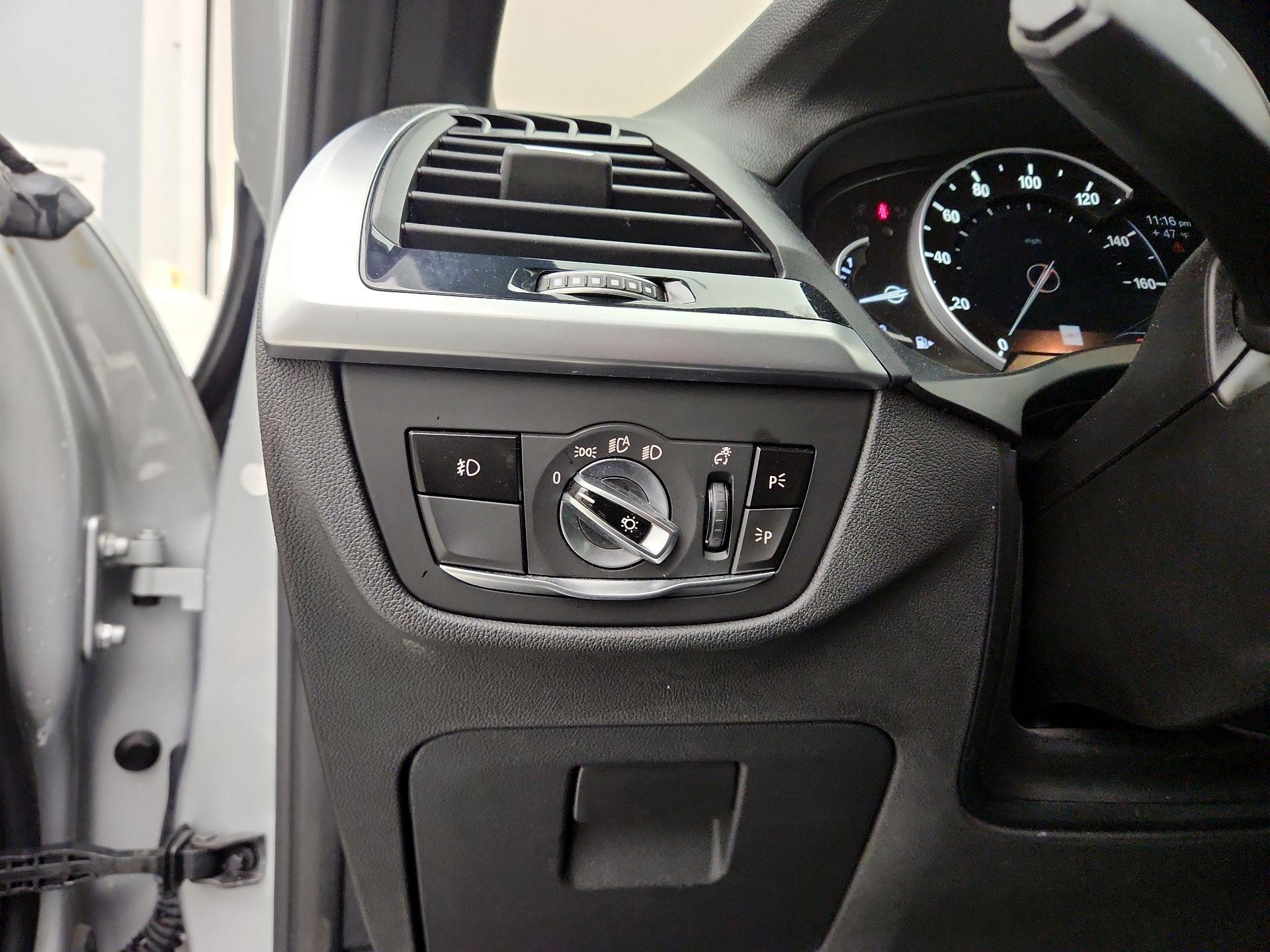 Thumbnail: 2019 BMW X3 - 13