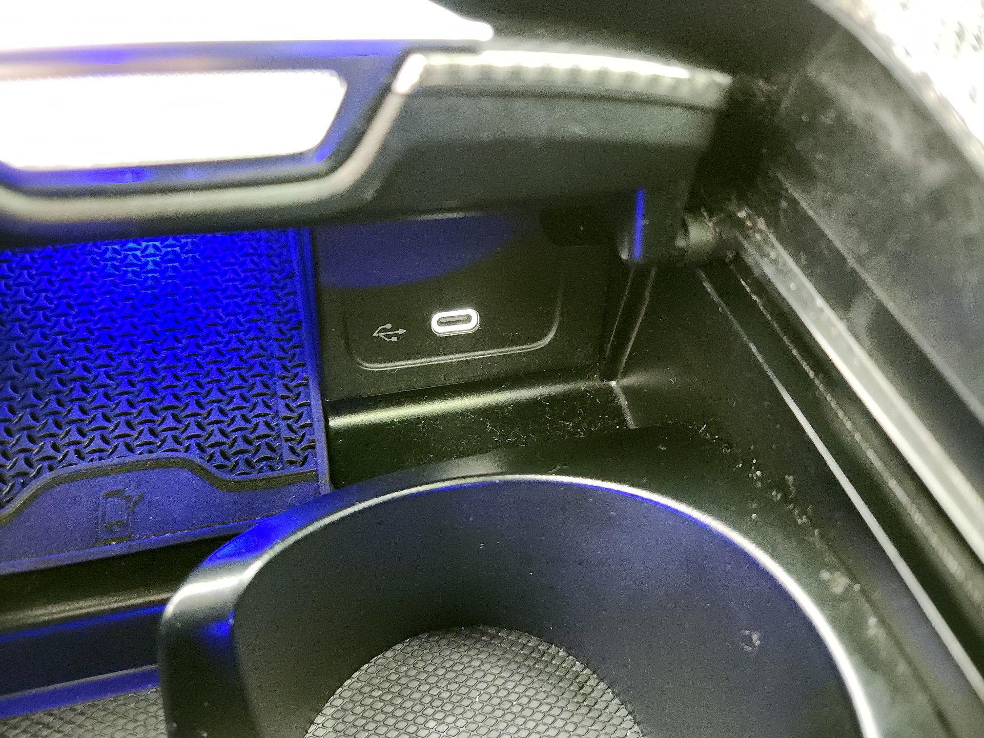 Thumbnail: 2024 Mercedes-Benz C-Class - 18