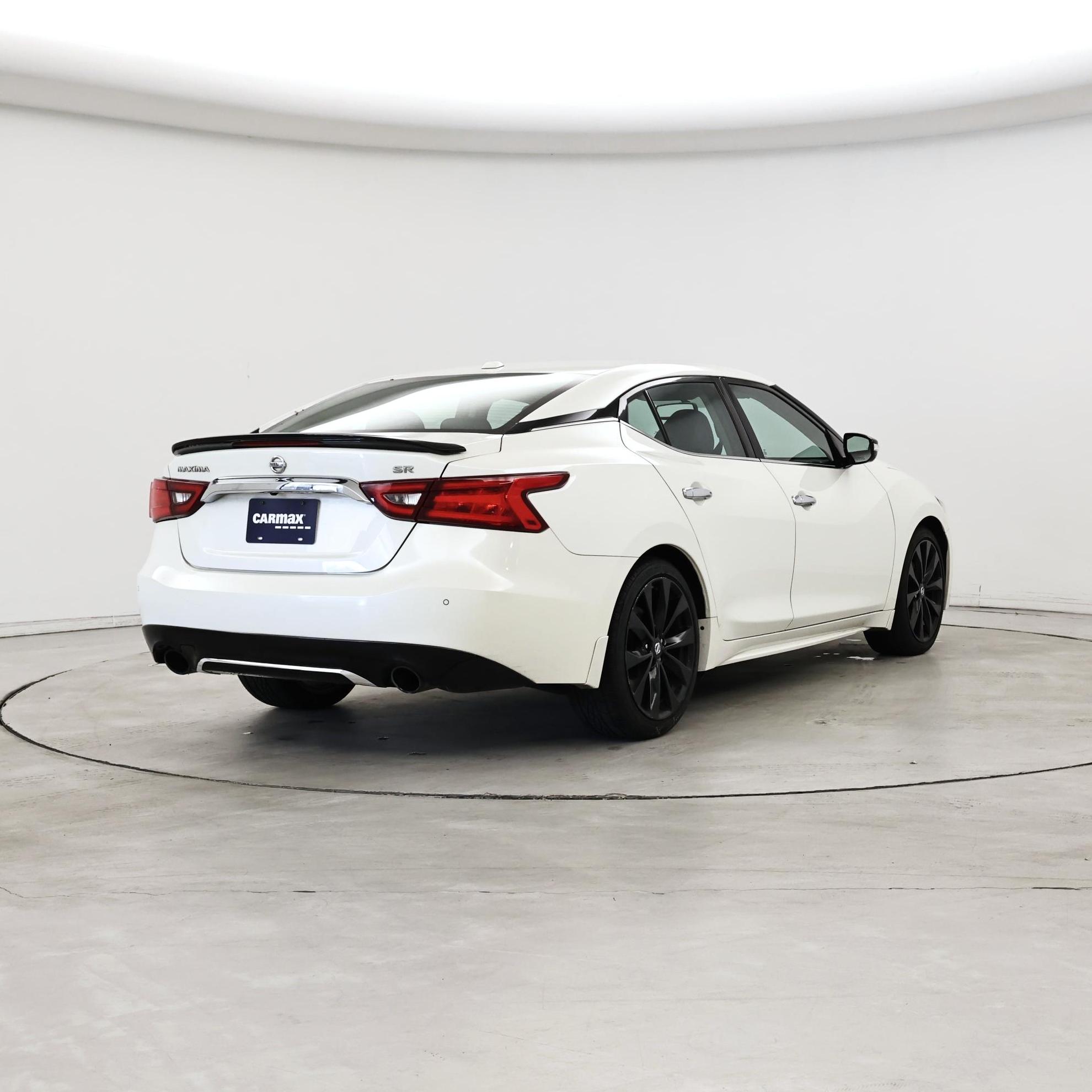 Thumbnail: 2017 Nissan Maxima - 8