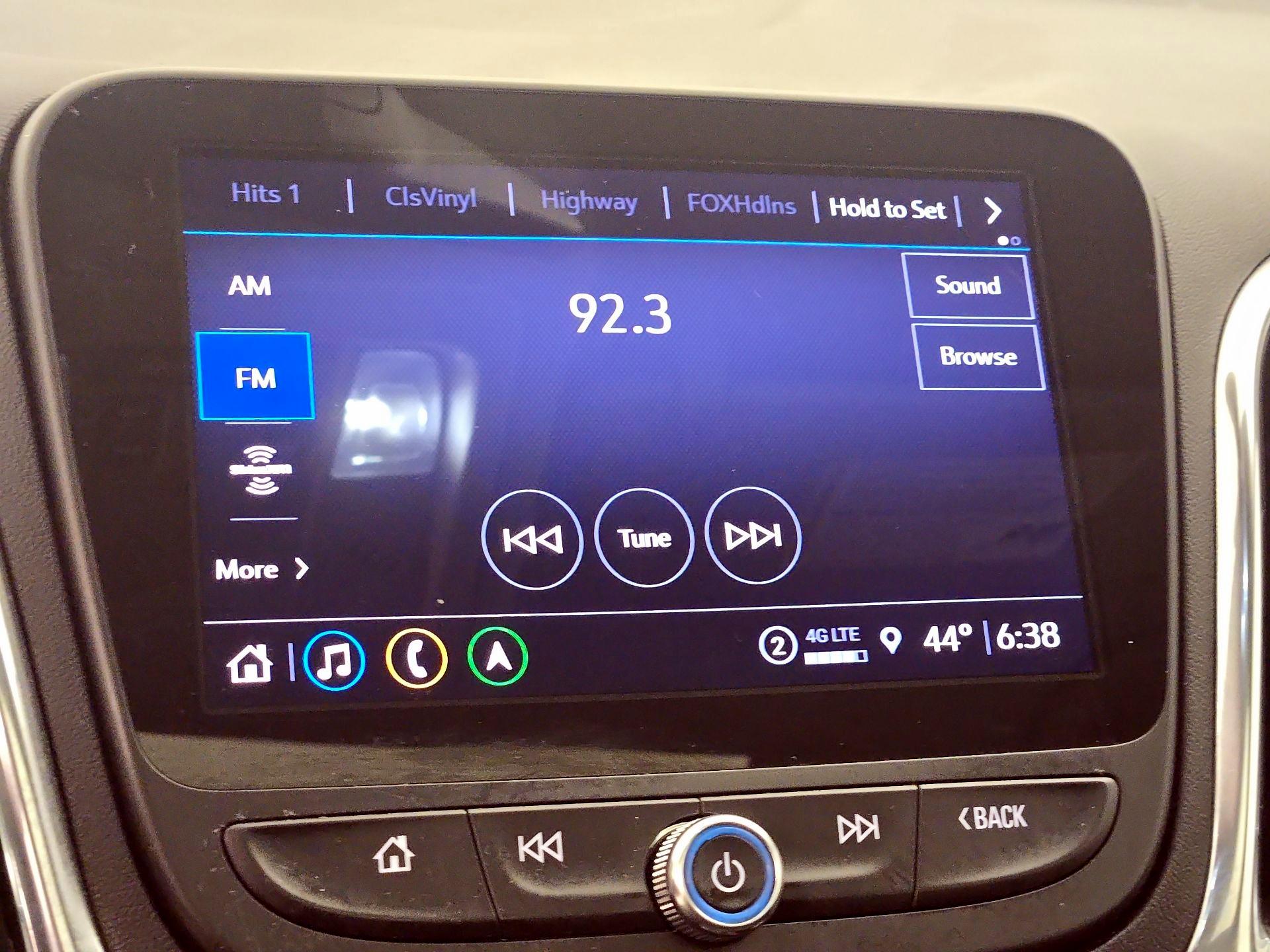 Thumbnail: 2022 Chevrolet Equinox - 16