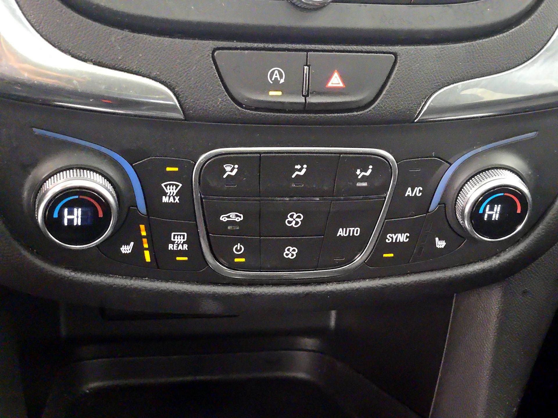 Thumbnail: 2022 Chevrolet Equinox - 17