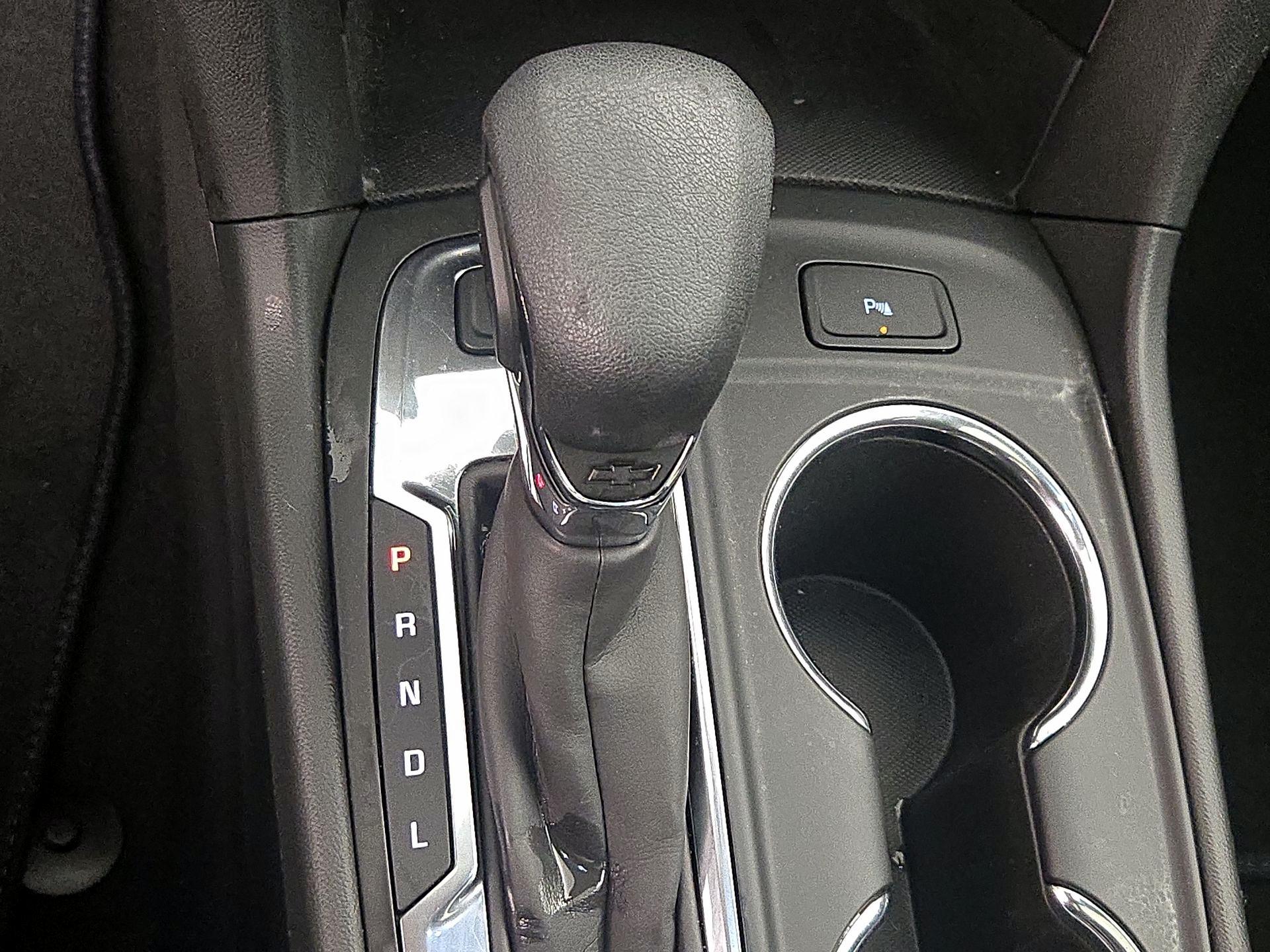 Thumbnail: 2022 Chevrolet Equinox - 18