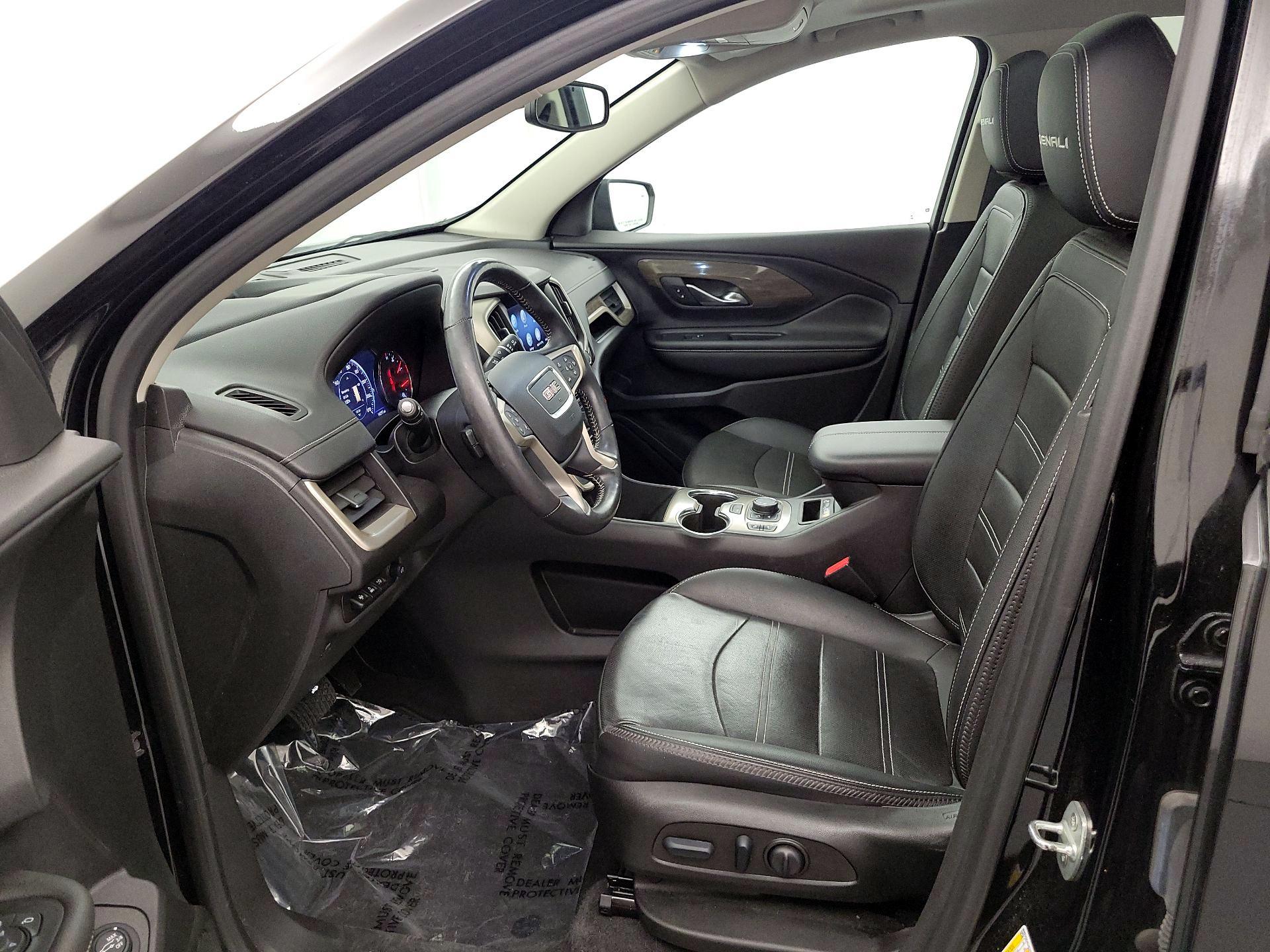 Thumbnail: 2022 GMC Terrain - 11