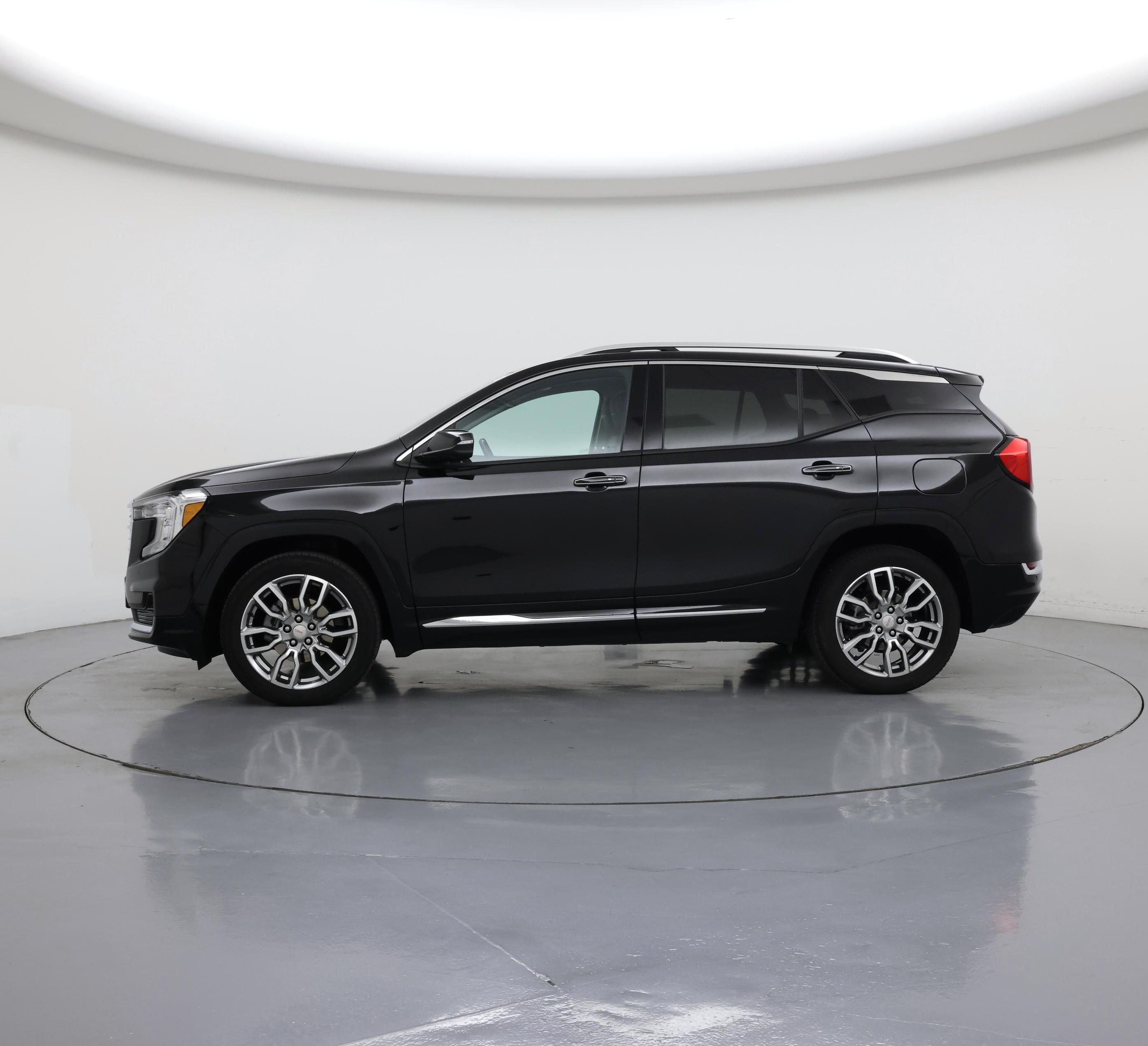 Thumbnail: 2022 GMC Terrain - 3