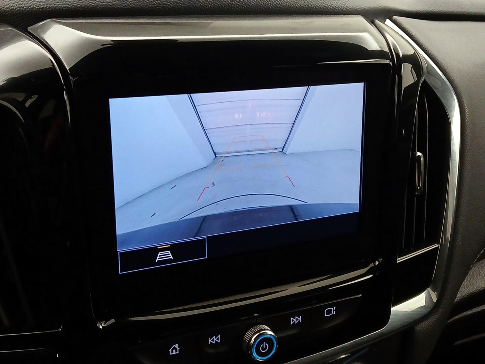 Thumbnail: 2023 Chevrolet Traverse - 14