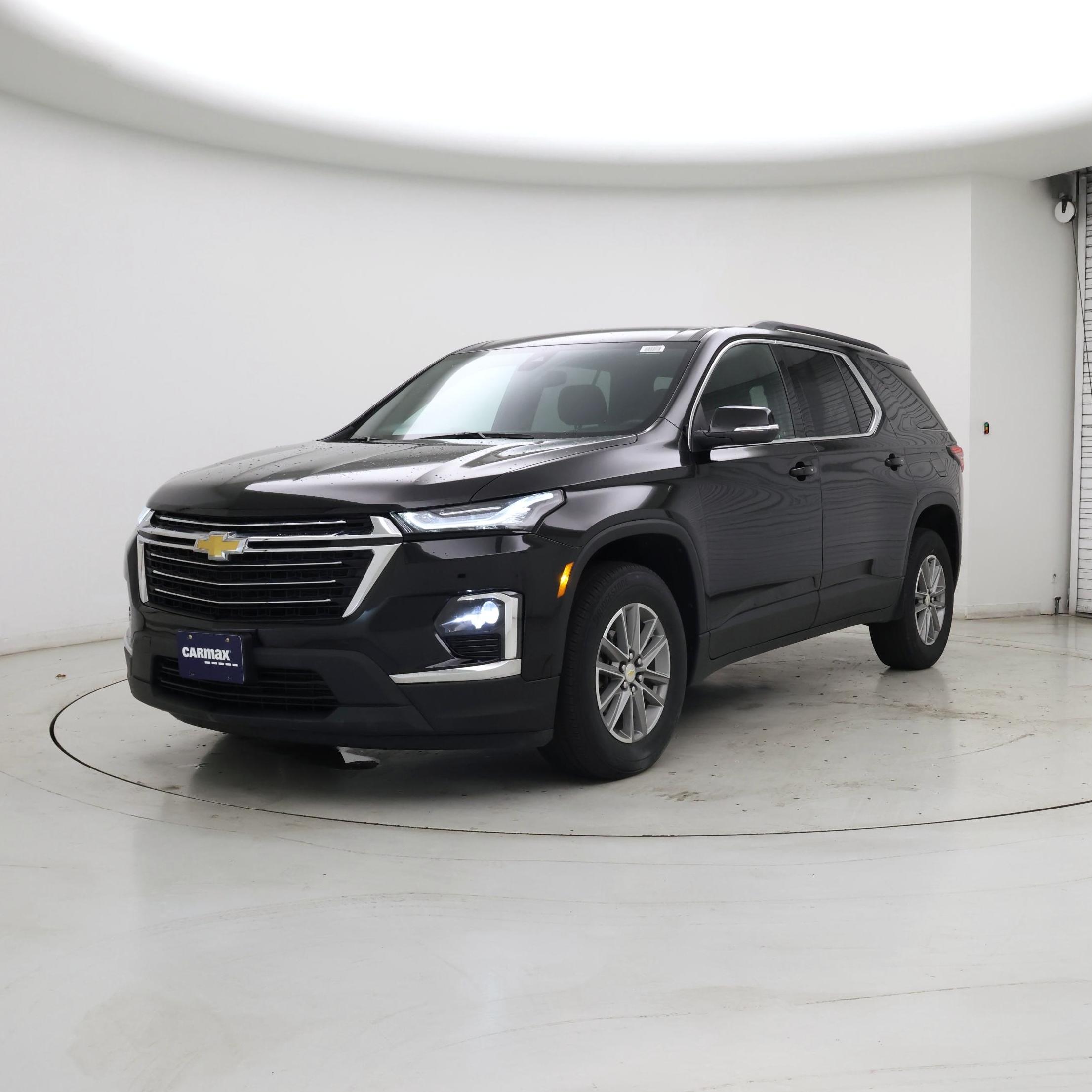 Thumbnail: 2023 Chevrolet Traverse - 4