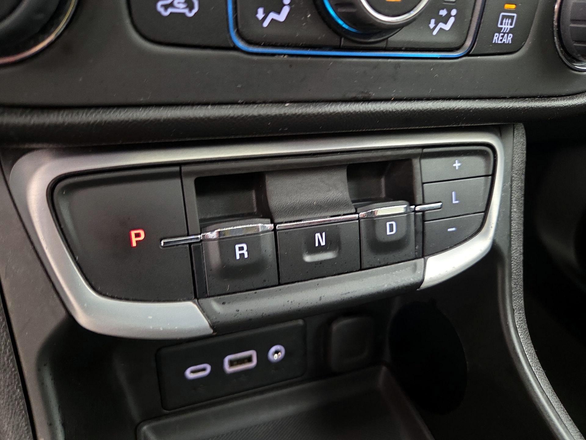 Thumbnail: 2022 GMC Terrain - 17