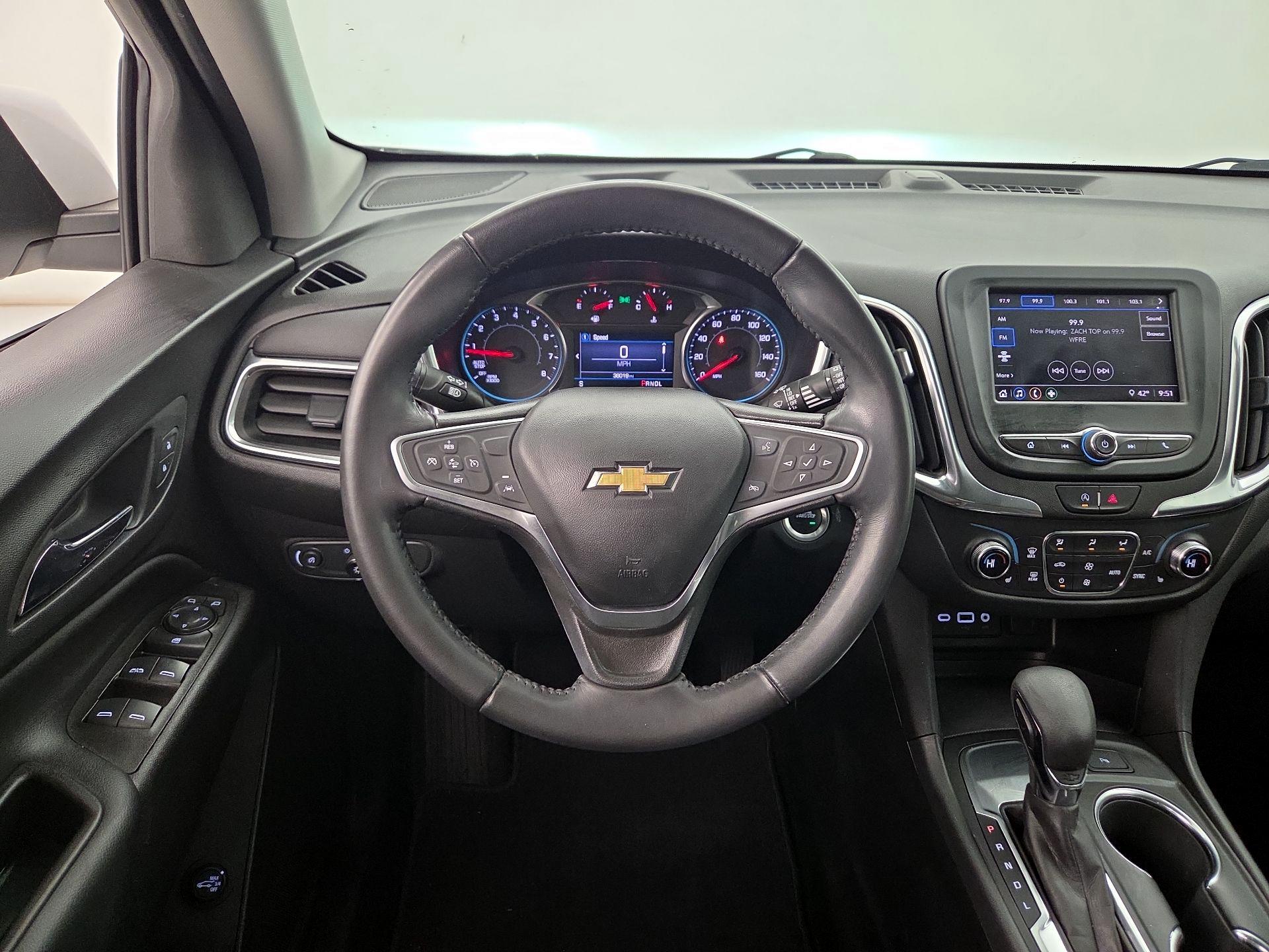 Thumbnail: 2022 Chevrolet Equinox - 10