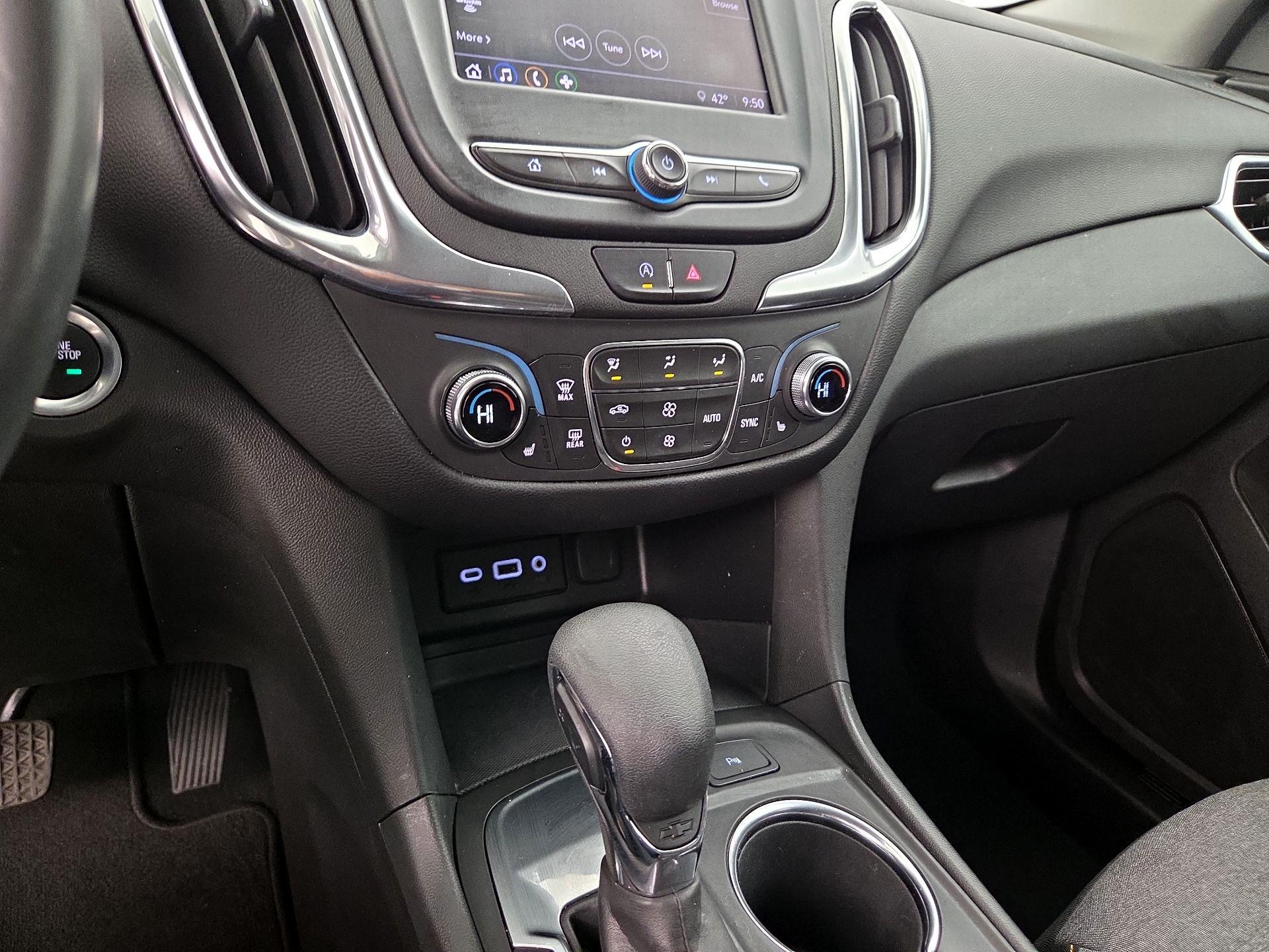 Thumbnail: 2022 Chevrolet Equinox - 16