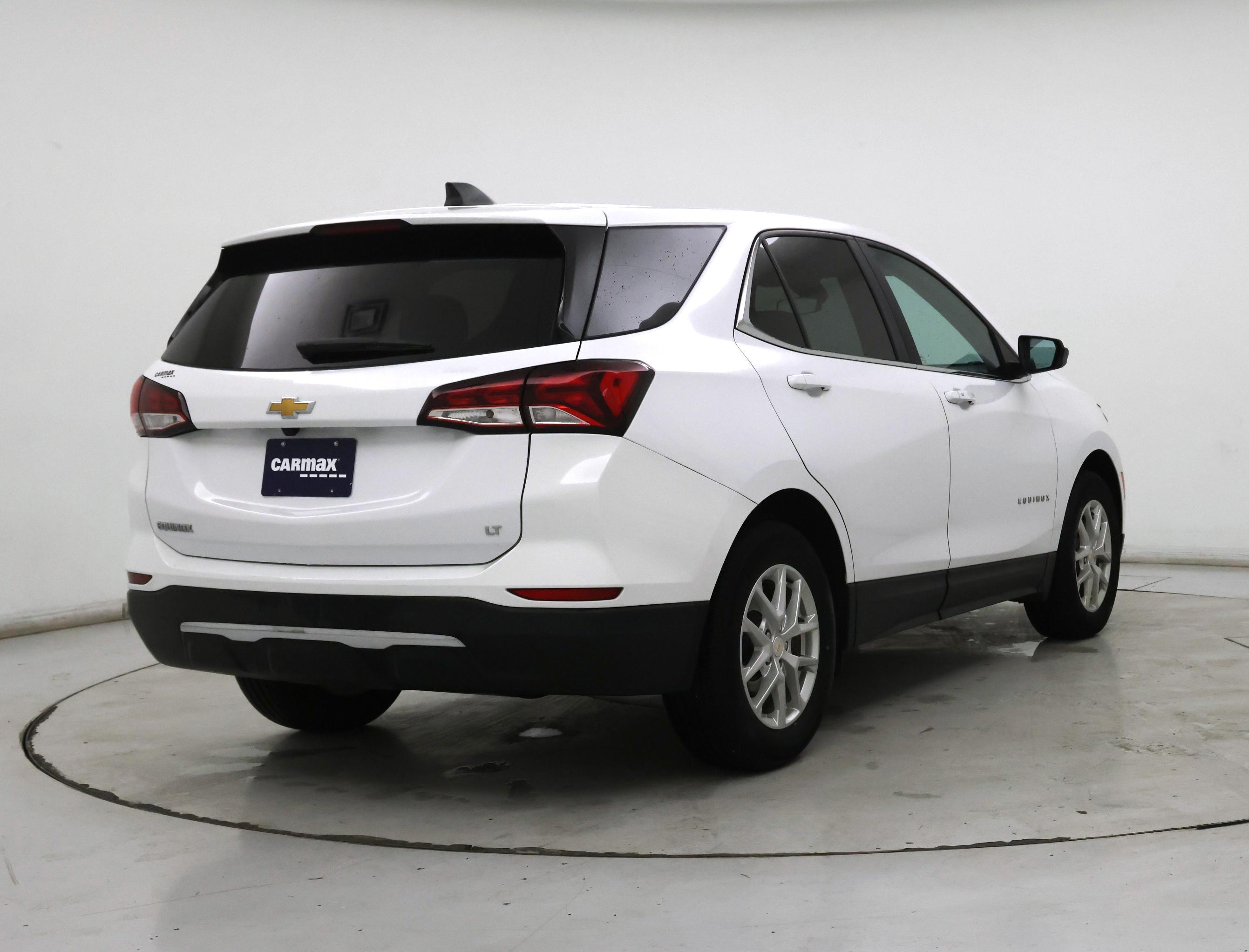 Thumbnail: 2022 Chevrolet Equinox - 8