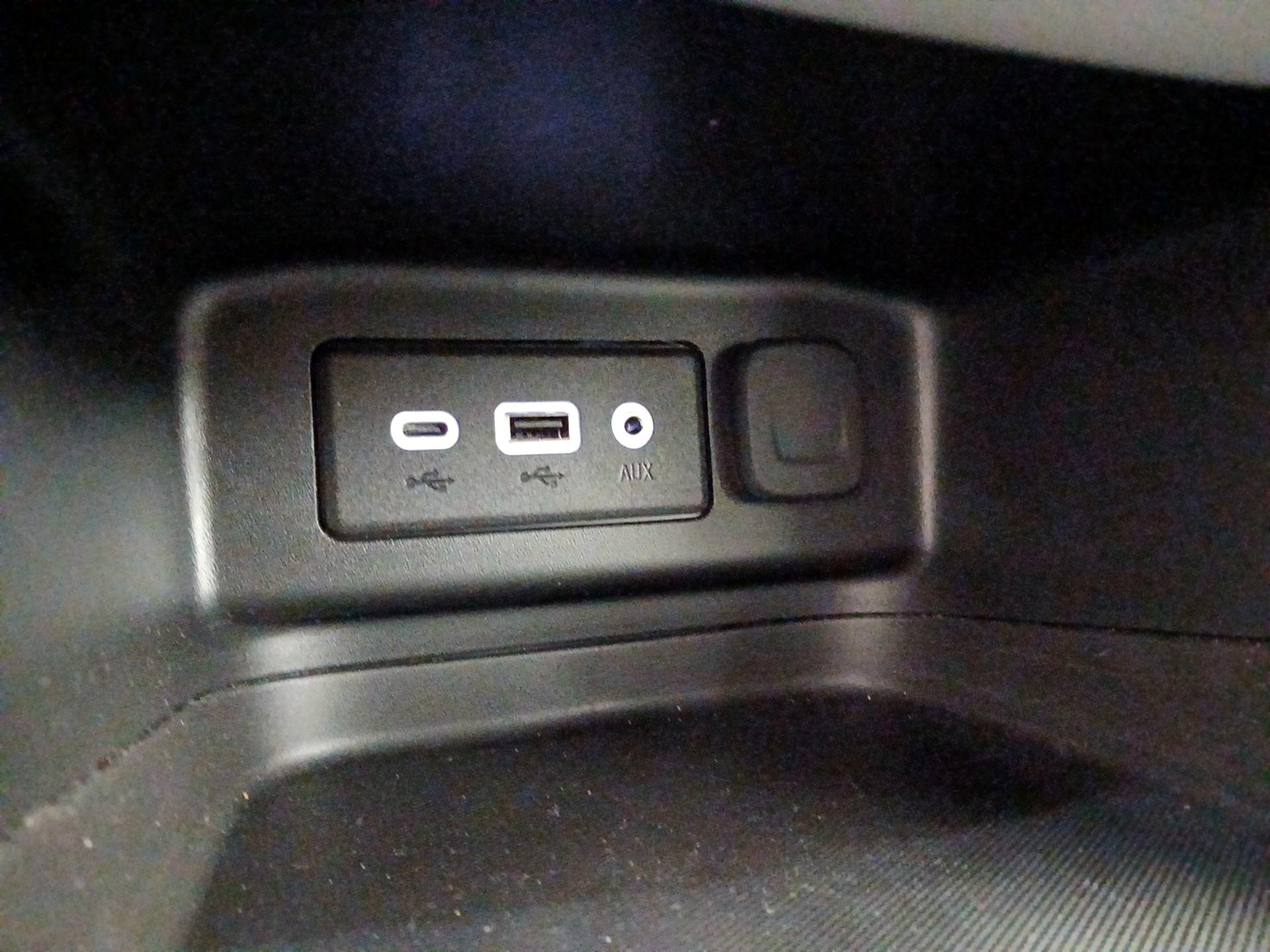 Thumbnail: 2022 Chevrolet Equinox - 18