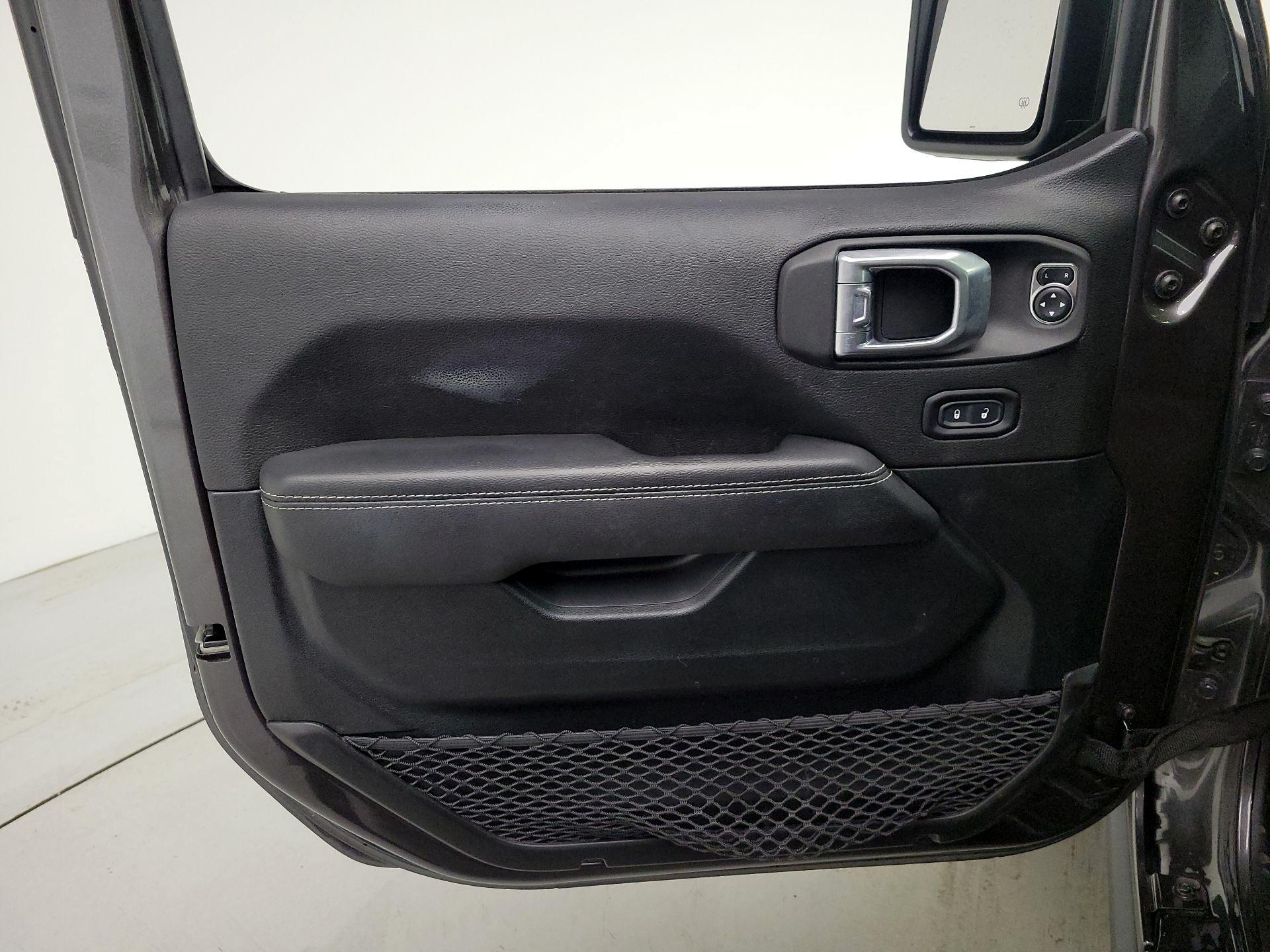 Thumbnail: 2021 Jeep Wrangler - 12