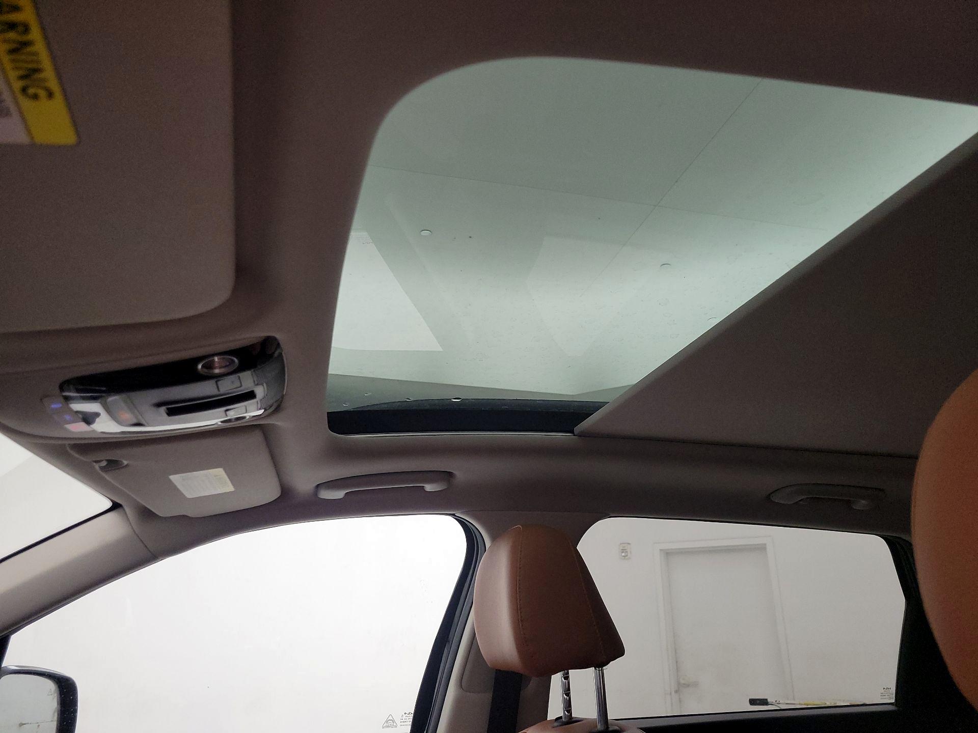 Thumbnail: 2022 Kia Sorento - 18